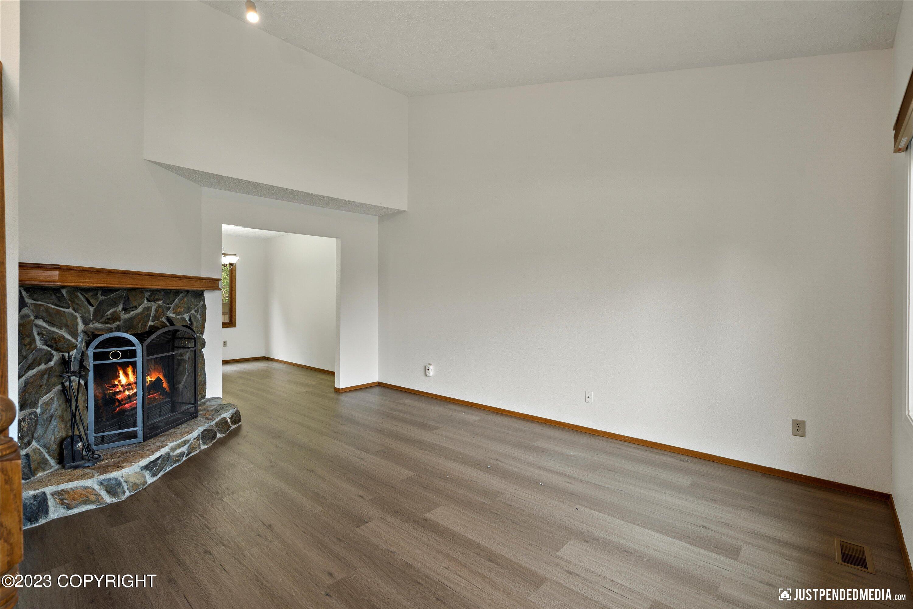 8911 Winchester Street