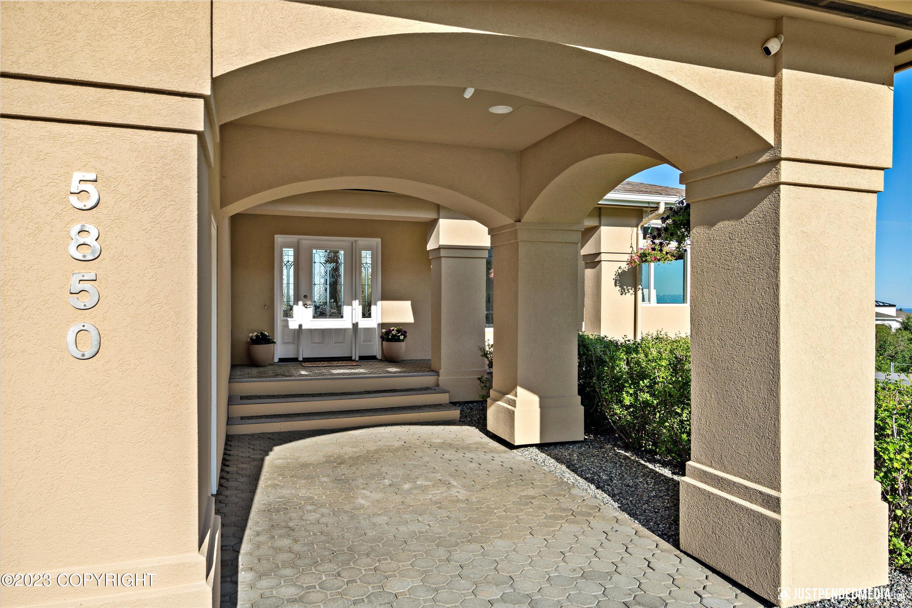 5850 Prominence Pointe Drive
