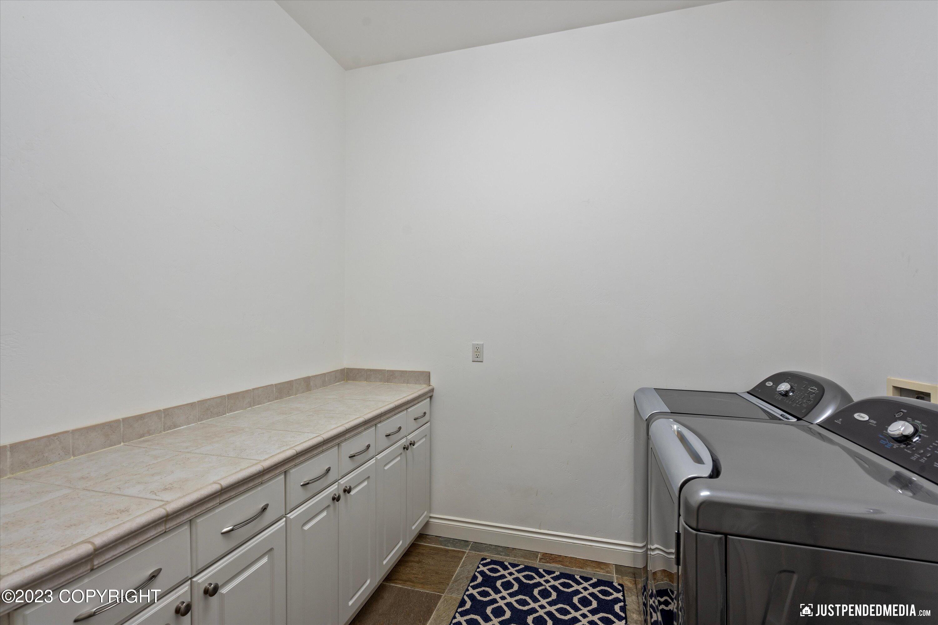5850 Prominence Pointe Drive