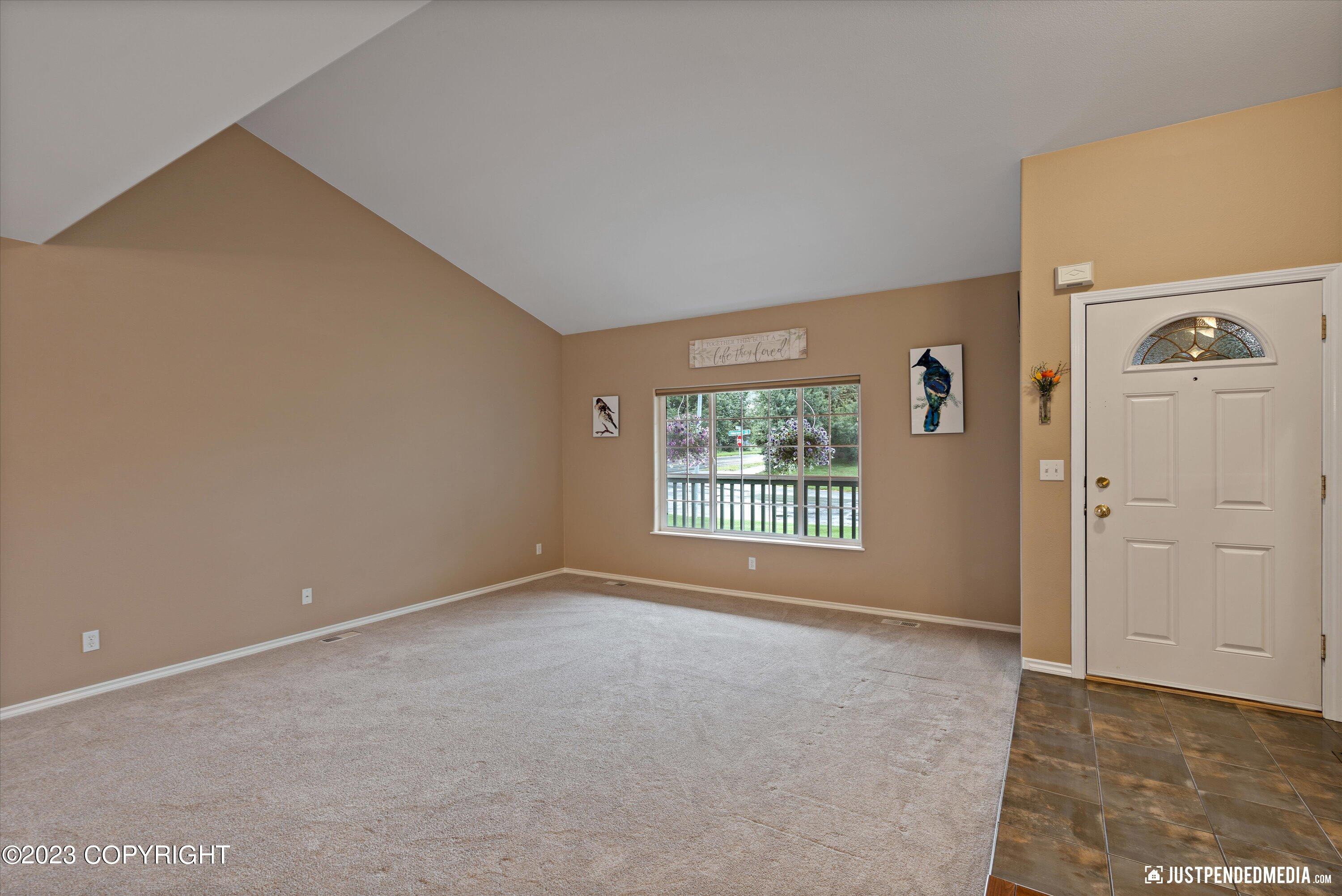 11600 Alderwood Loop