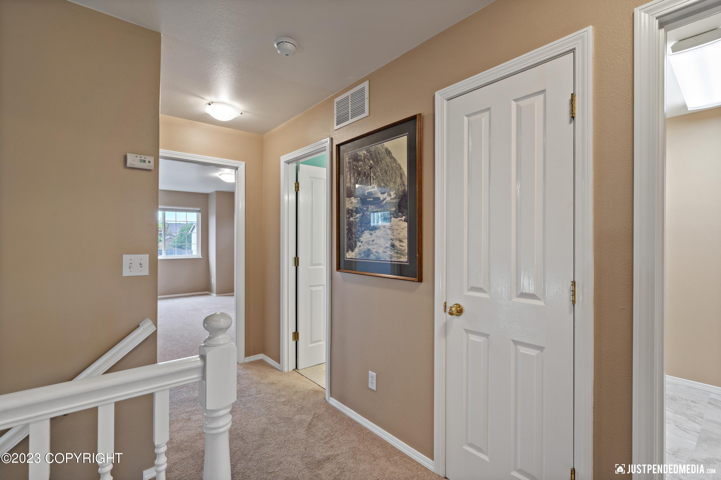 11600 Alderwood Loop