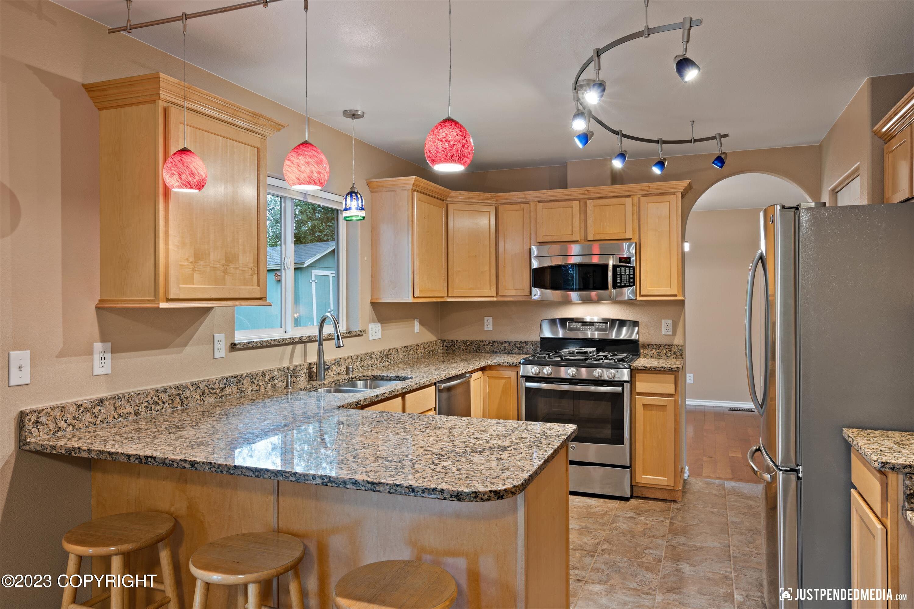 11600 Alderwood Loop