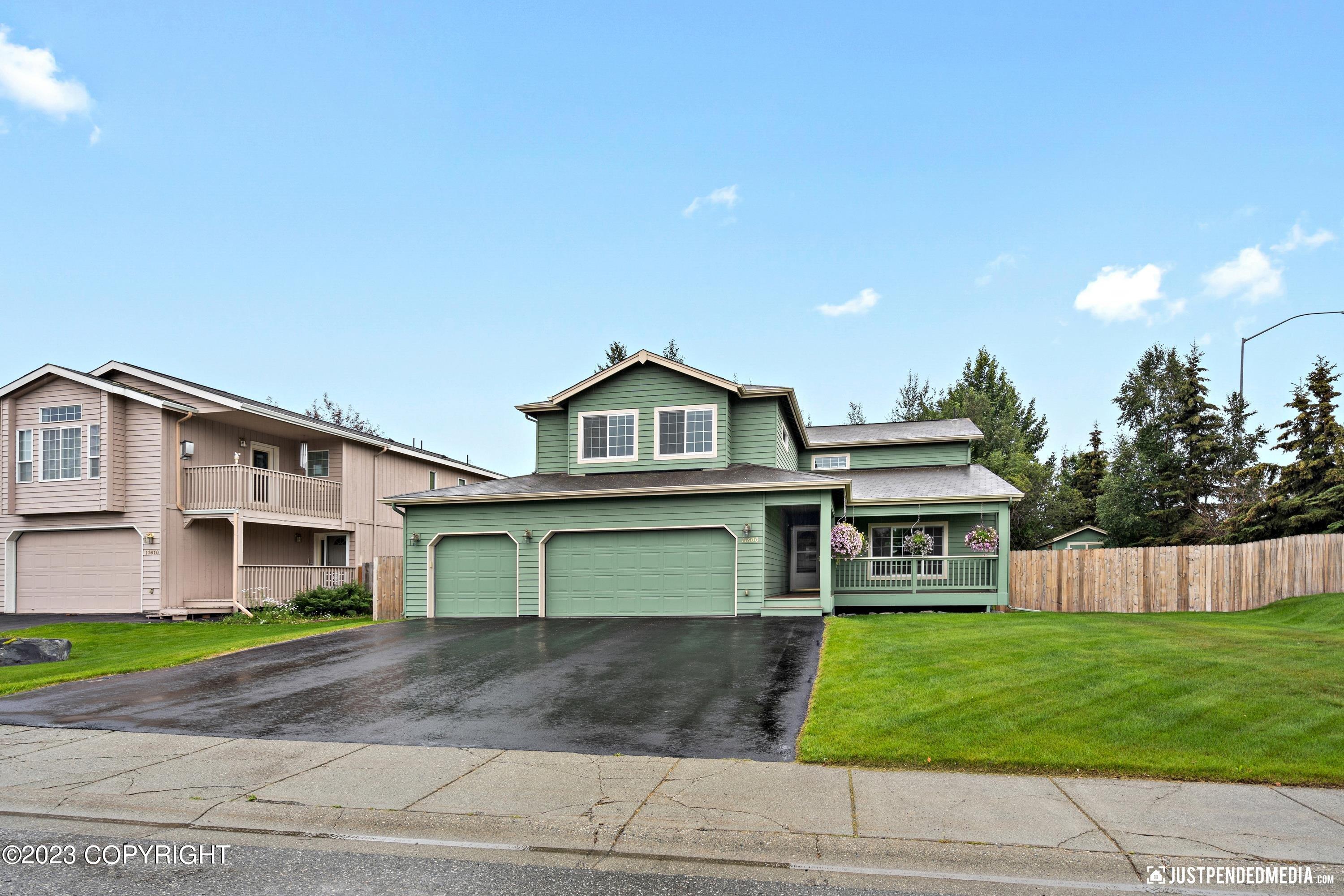 11600 Alderwood Loop