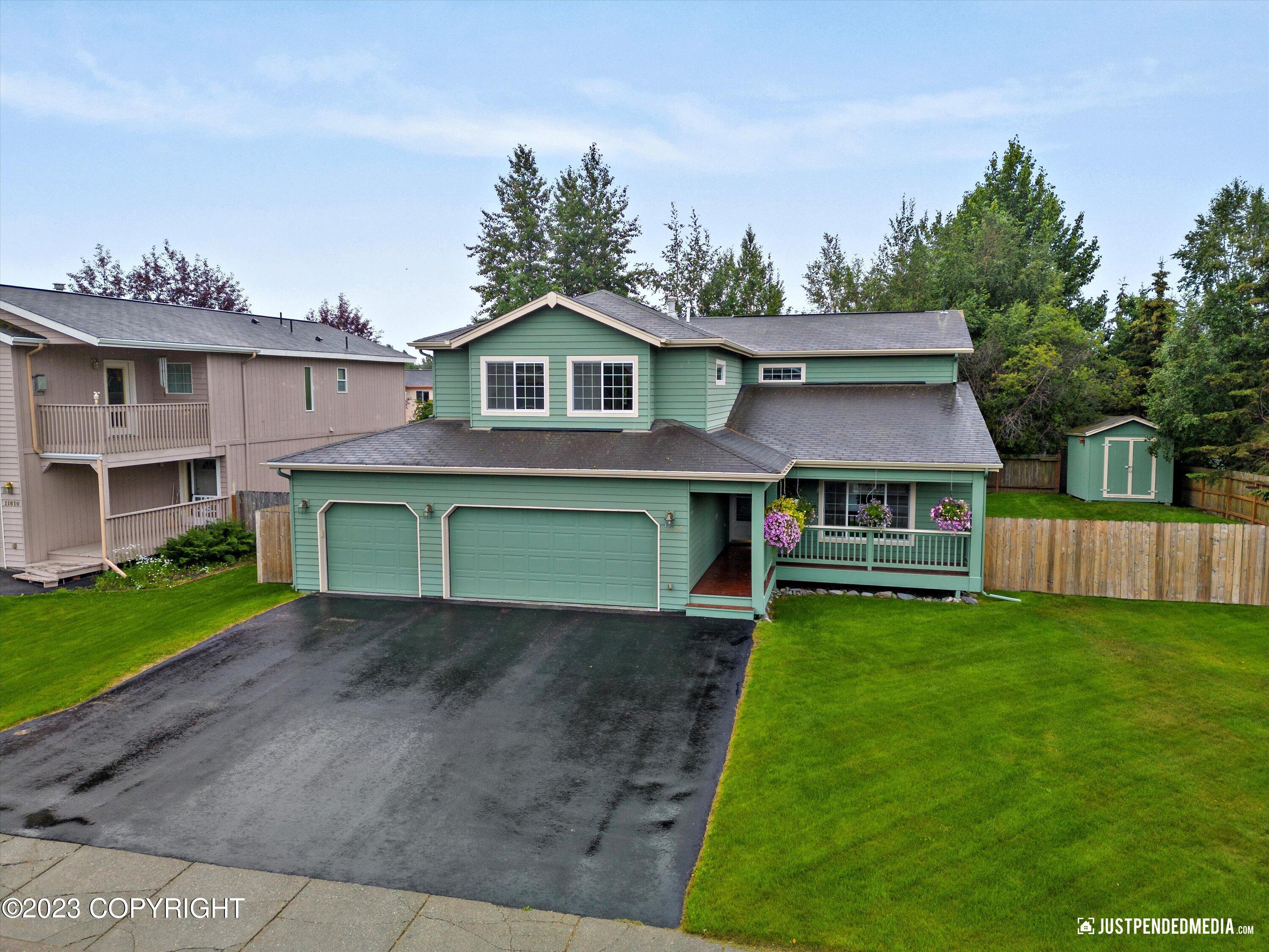 11600 Alderwood Loop