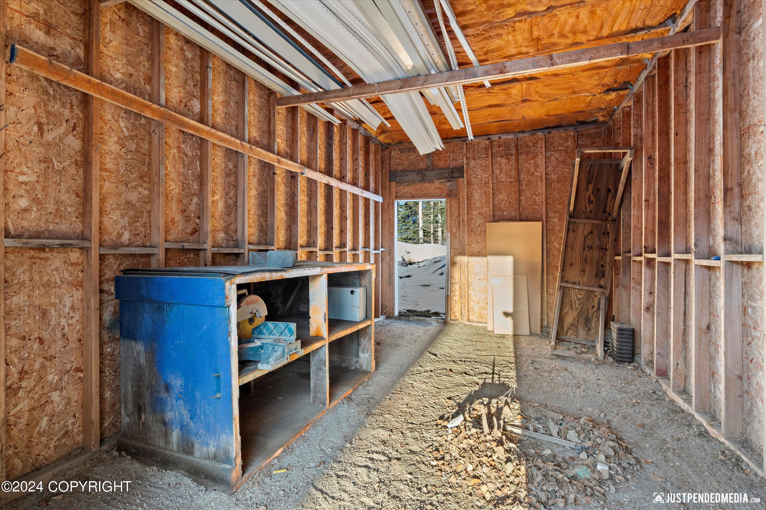9441 Elmore Road