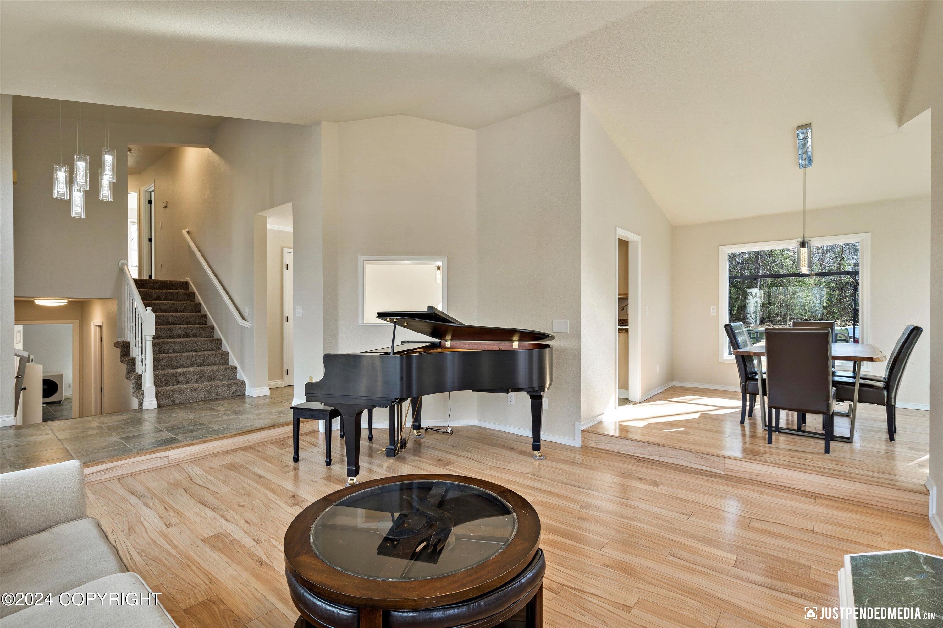 15651 Southpark Loop