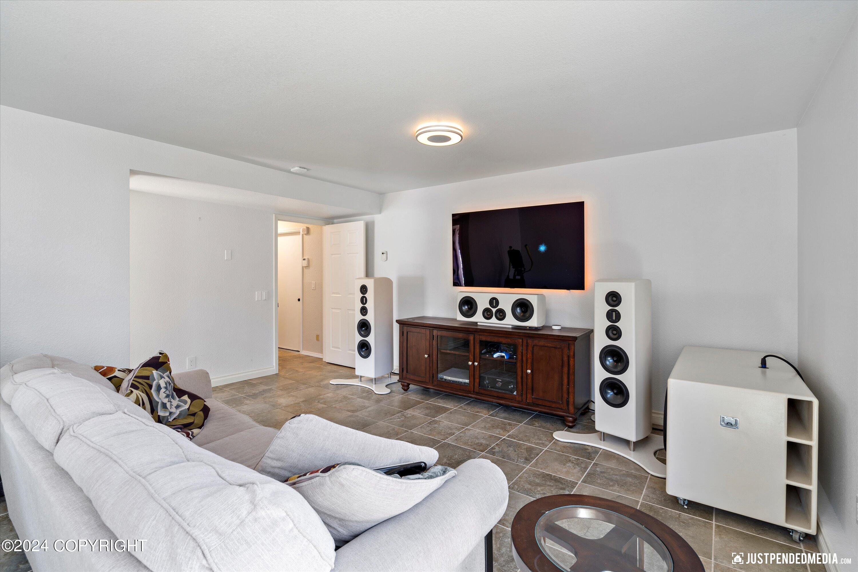 15651 Southpark Loop