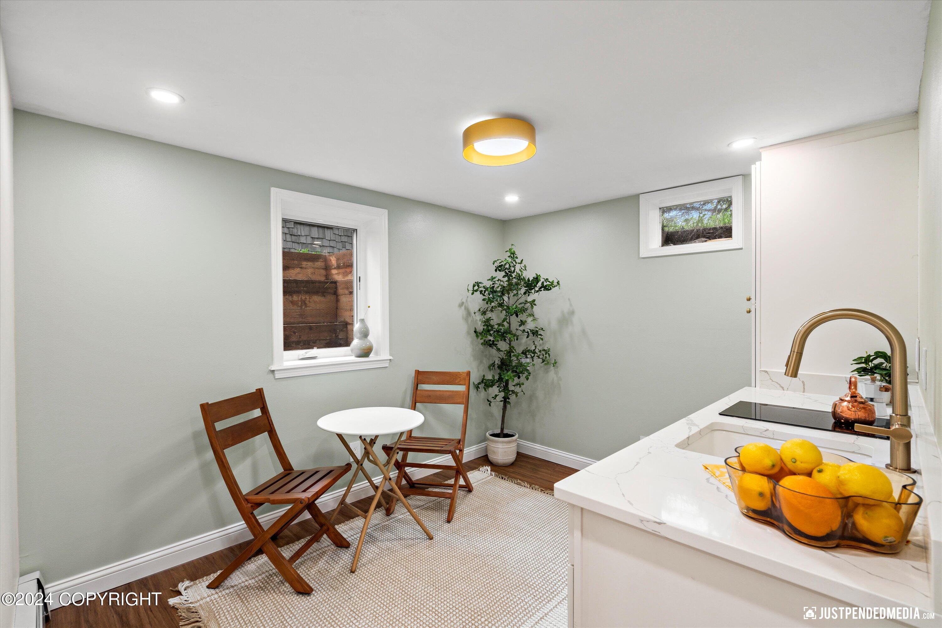 1547 Airport Heights Drive