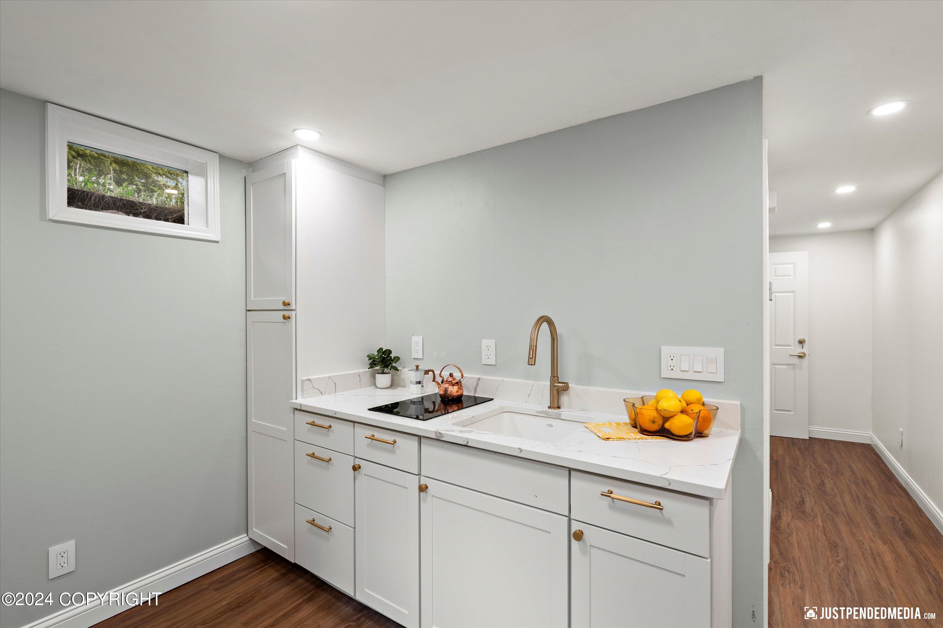 1547 Airport Heights Drive