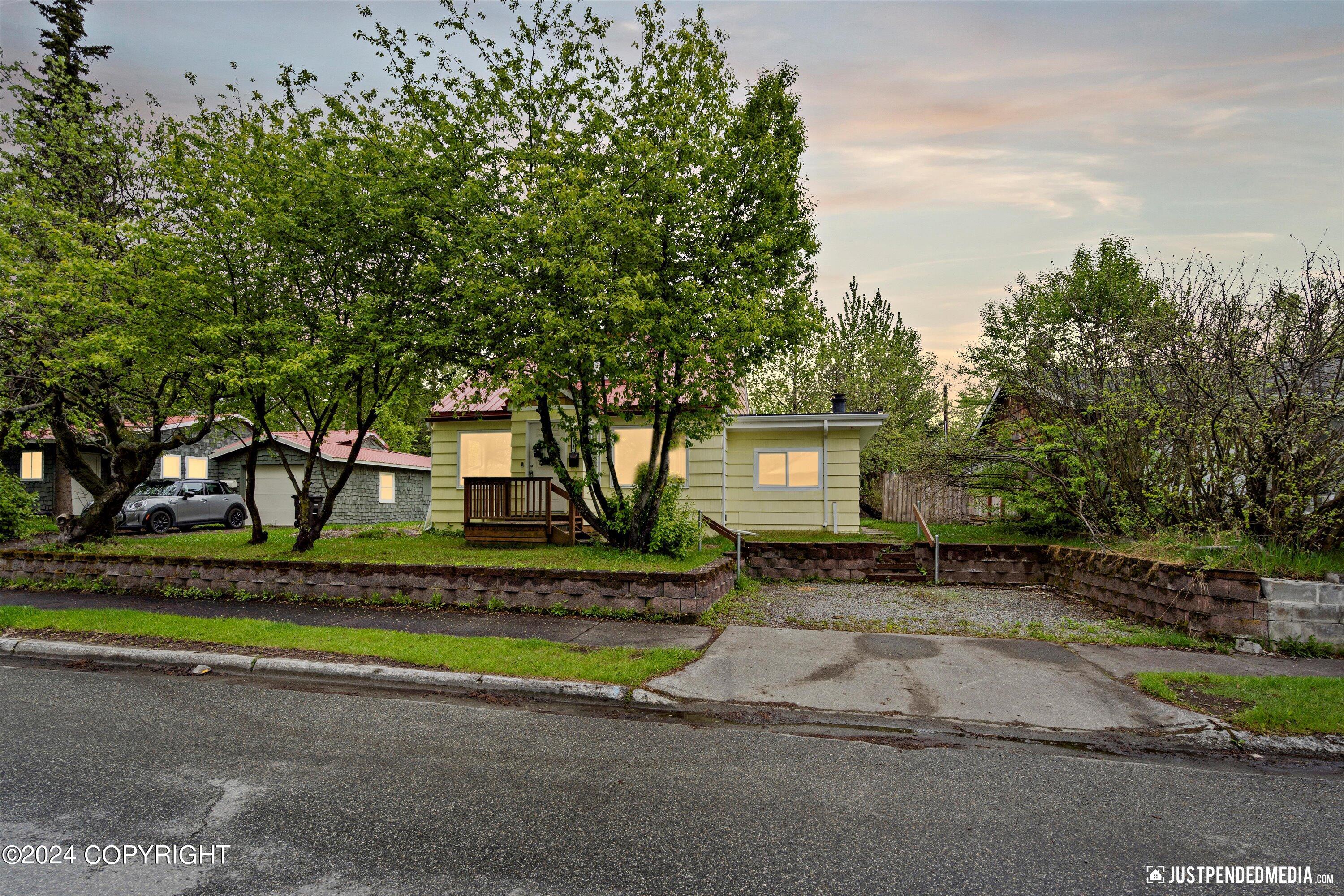 1547 Airport Heights Drive