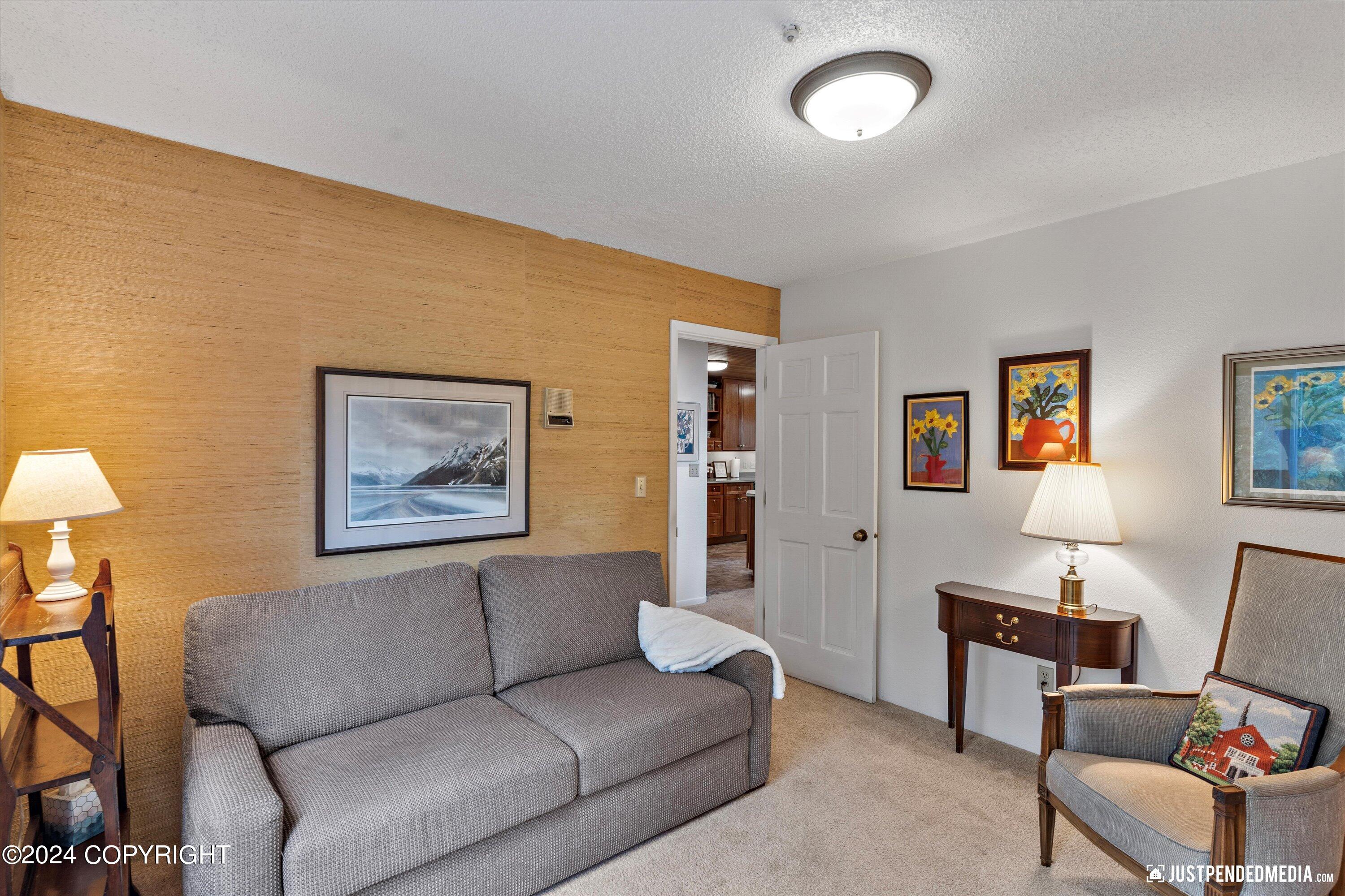 6851 Round Tree Circle