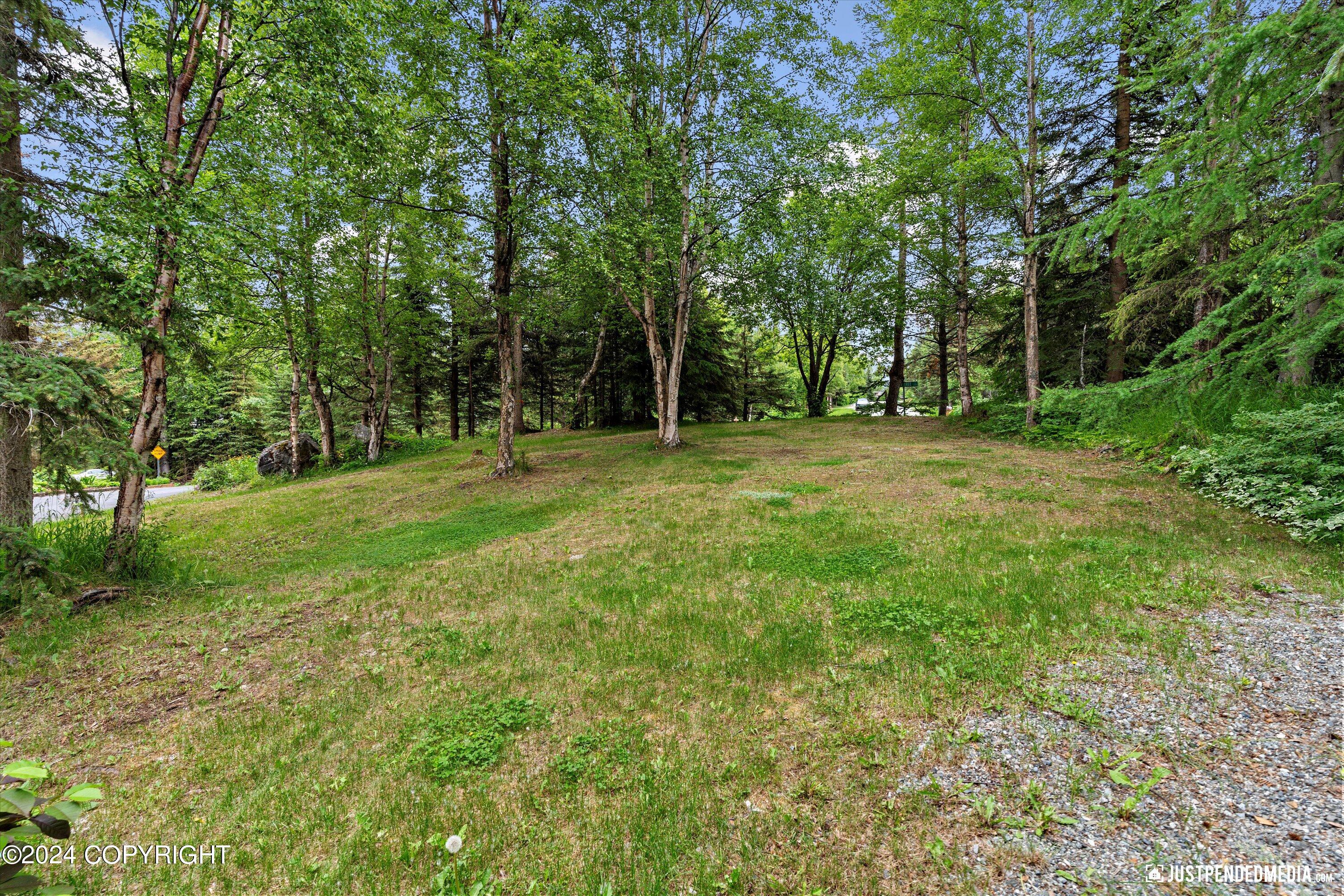 6851 Round Tree Circle