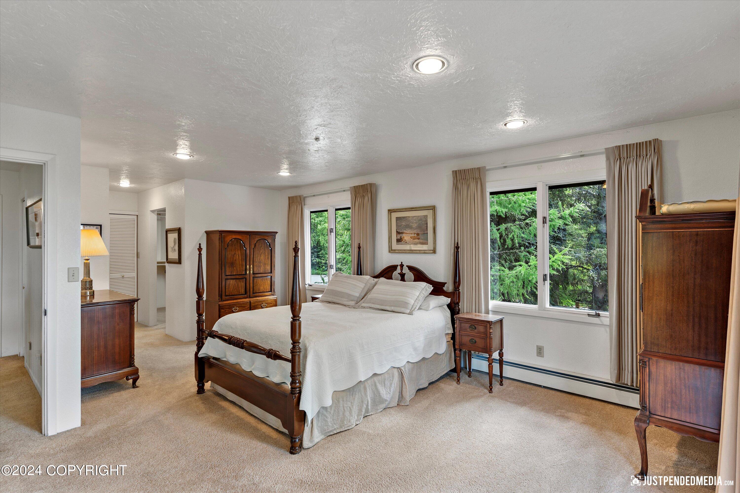 6851 Round Tree Circle