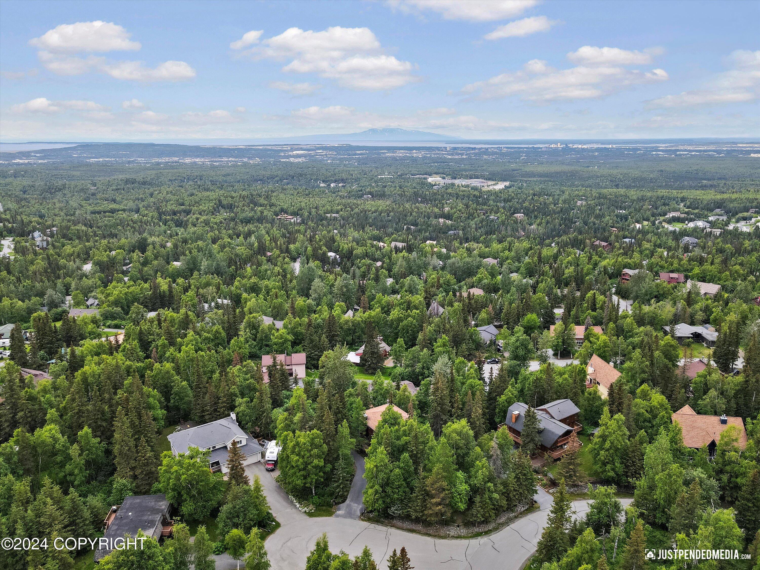 6851 Round Tree Circle