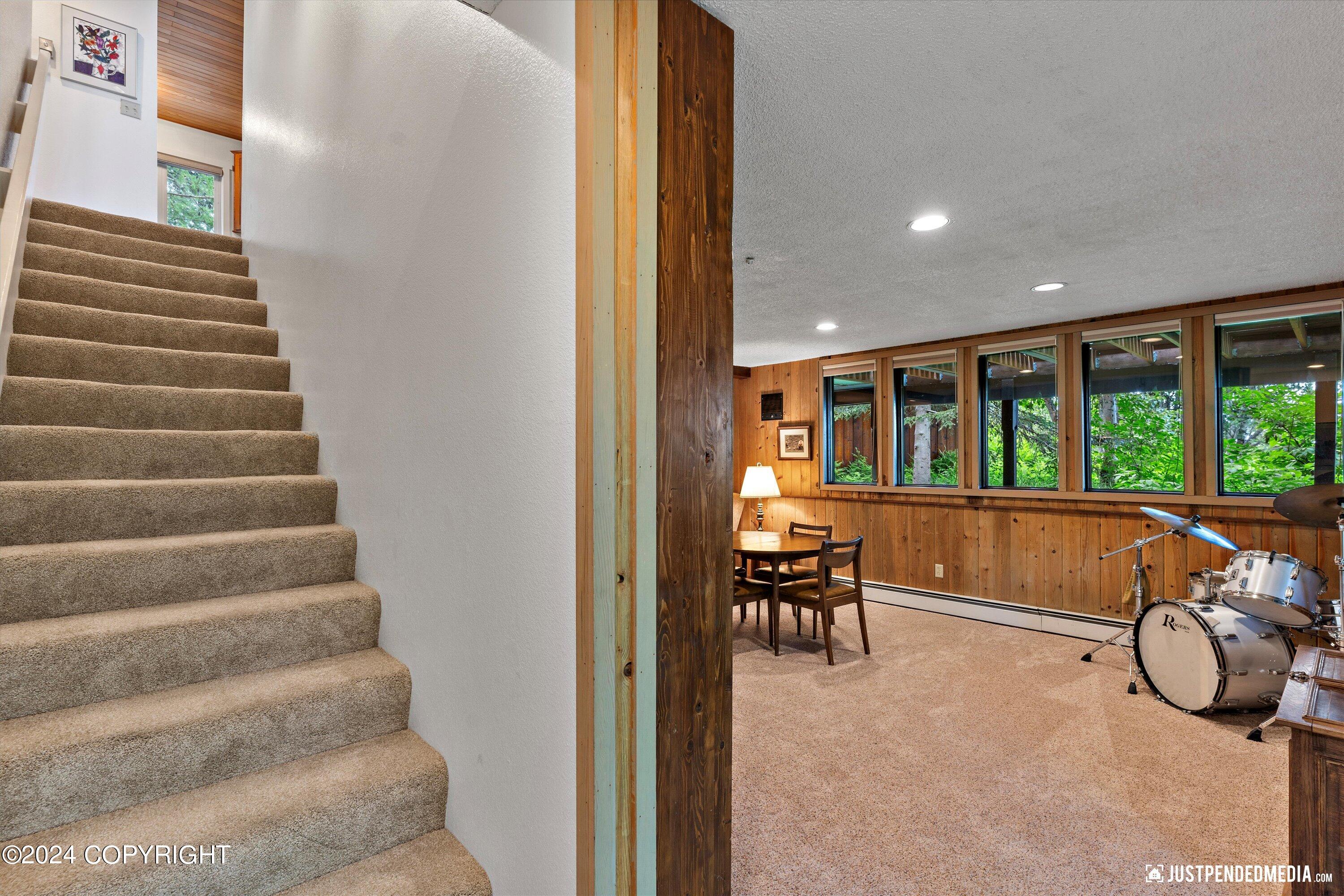 6851 Round Tree Circle