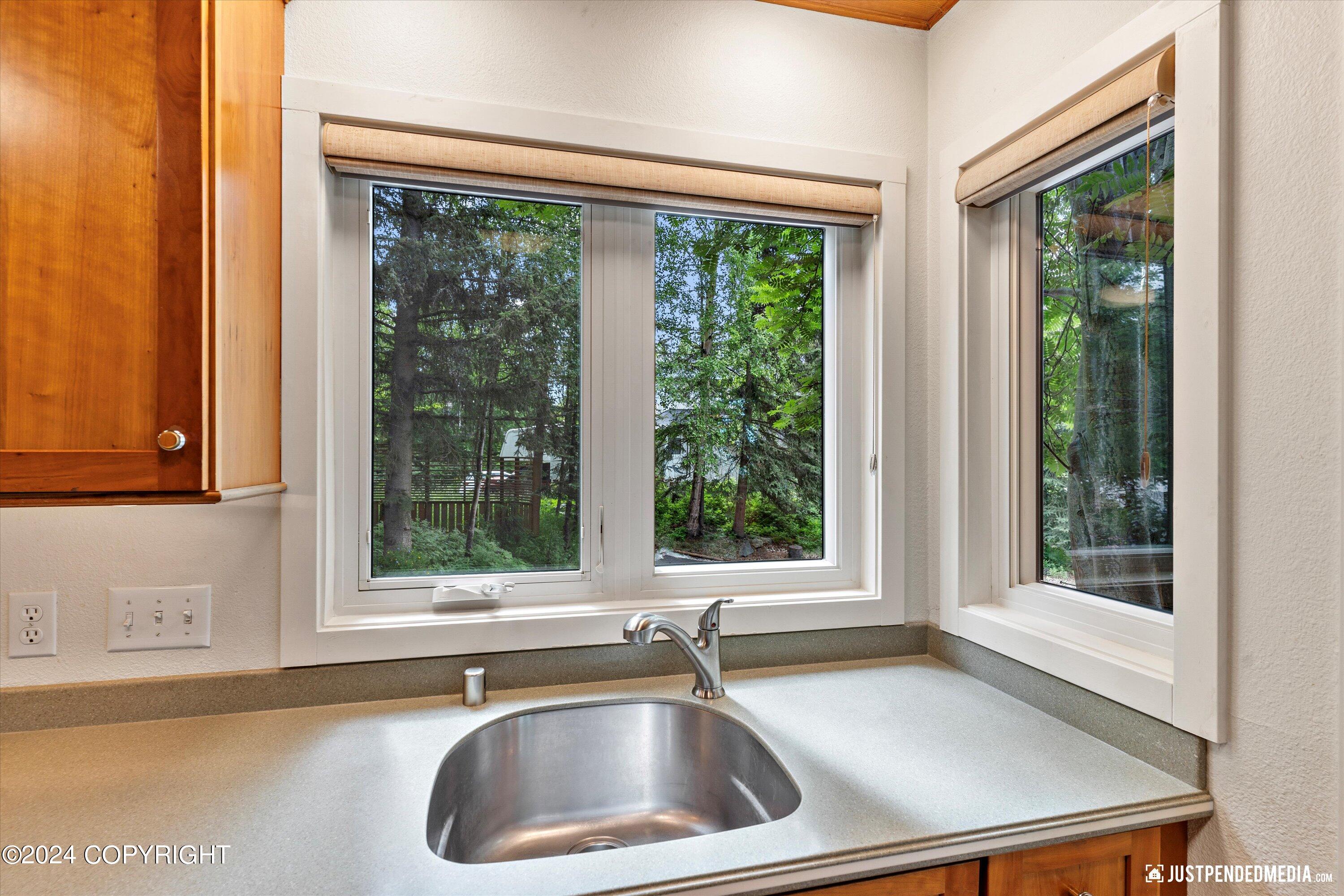 6851 Round Tree Circle