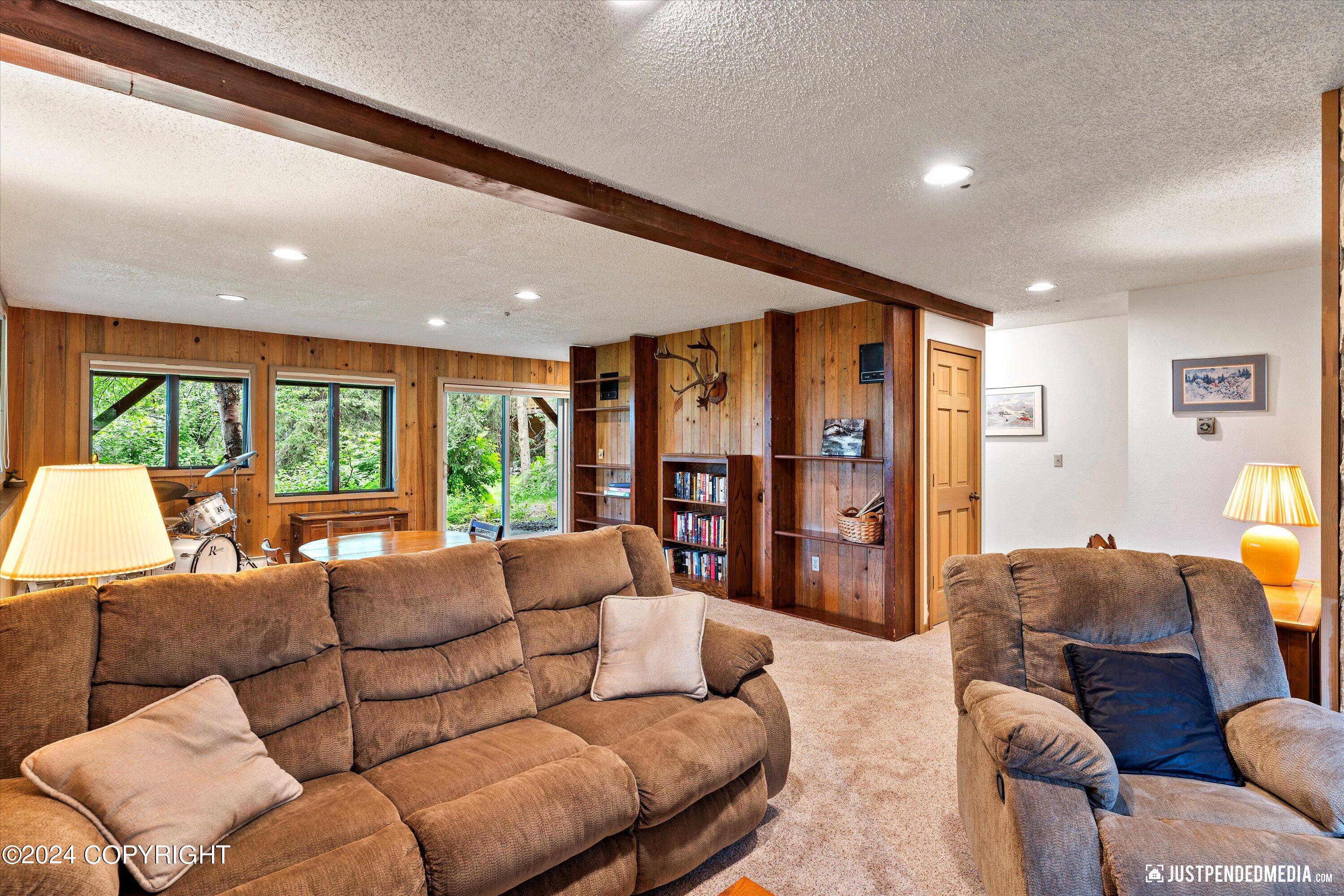 6851 Round Tree Circle