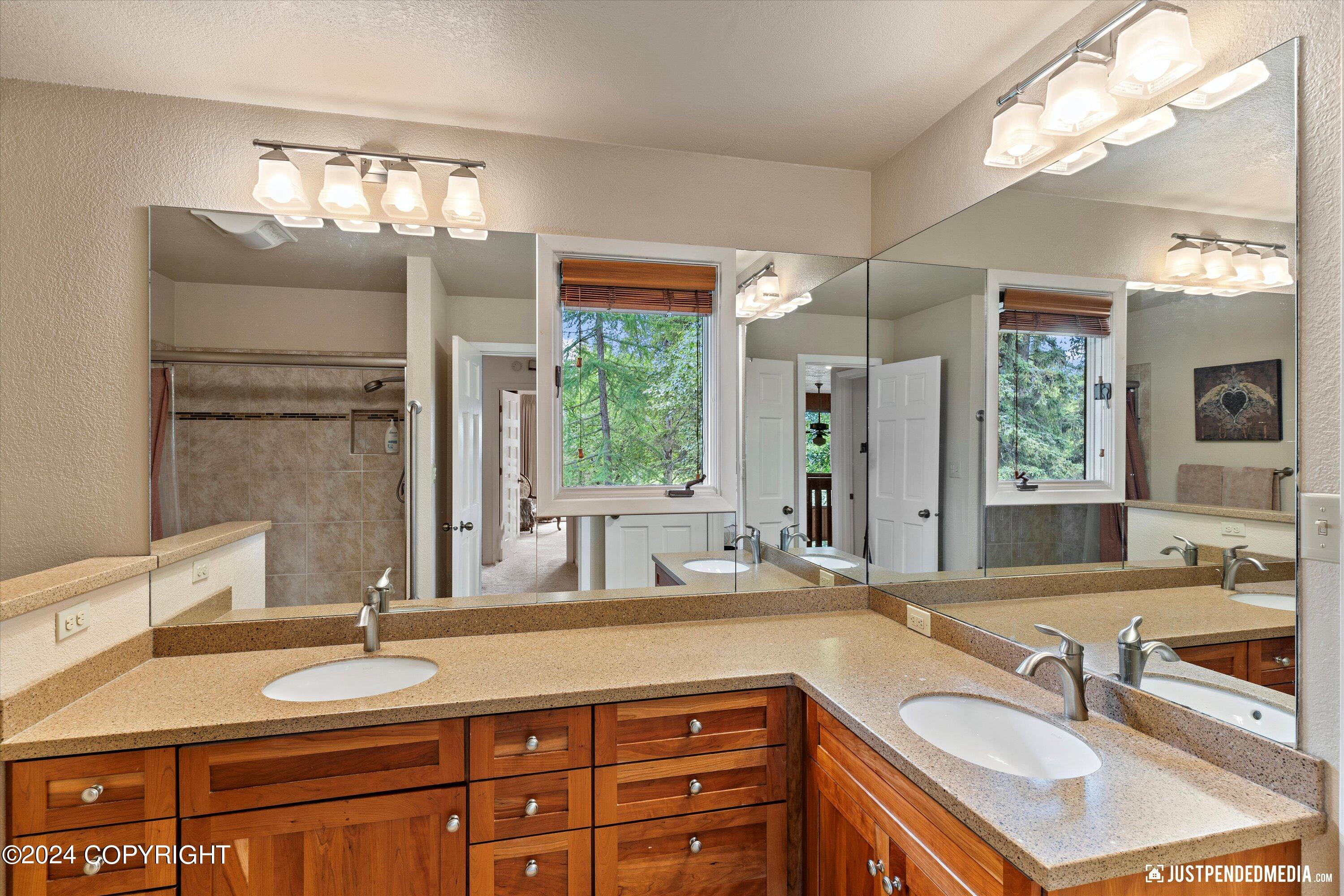 6851 Round Tree Circle