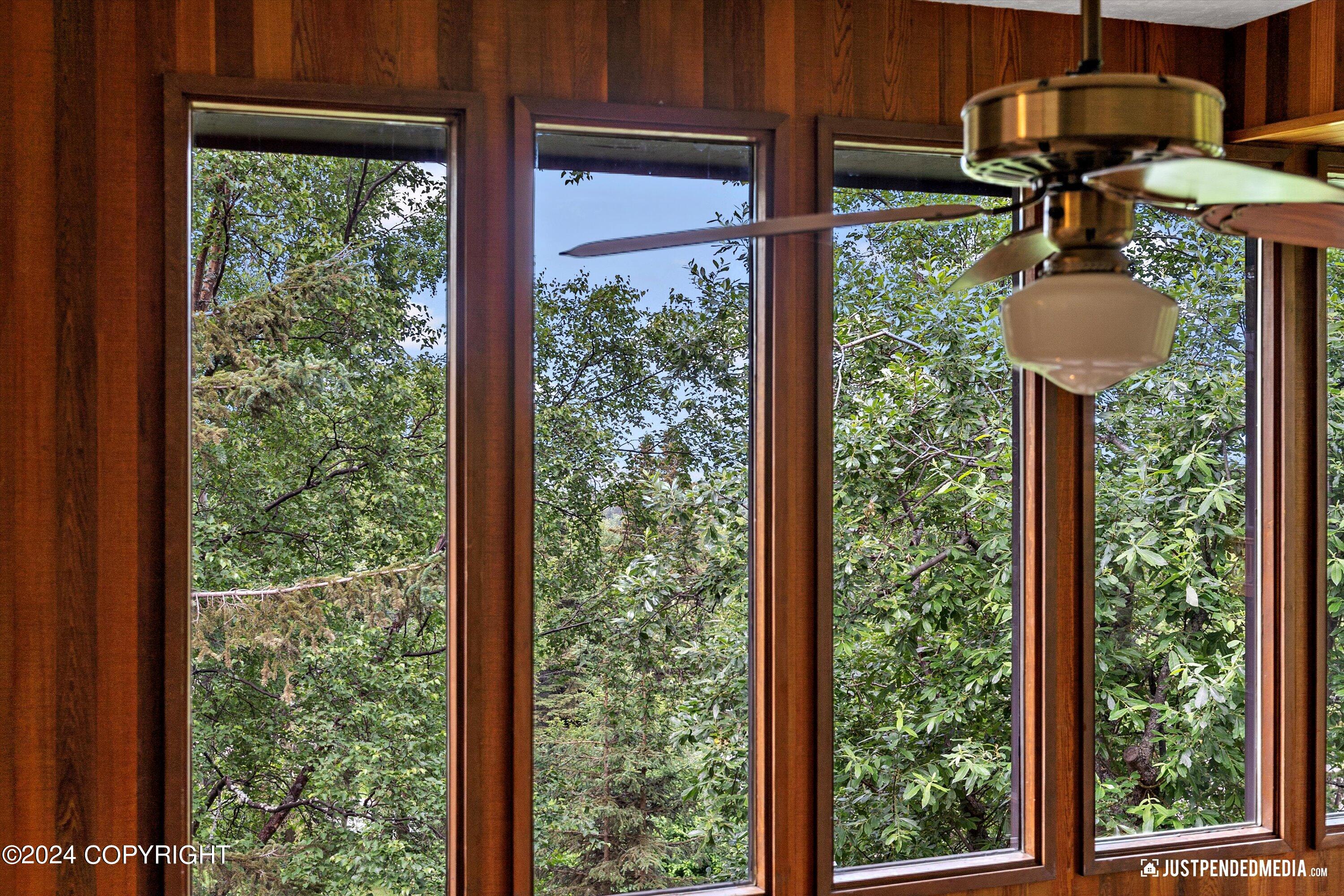 6851 Round Tree Circle