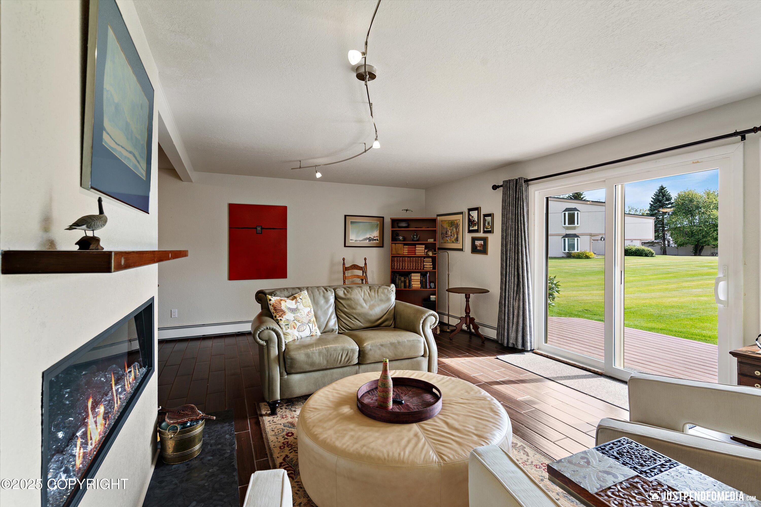 5404 W Dimond Boulevard # A4