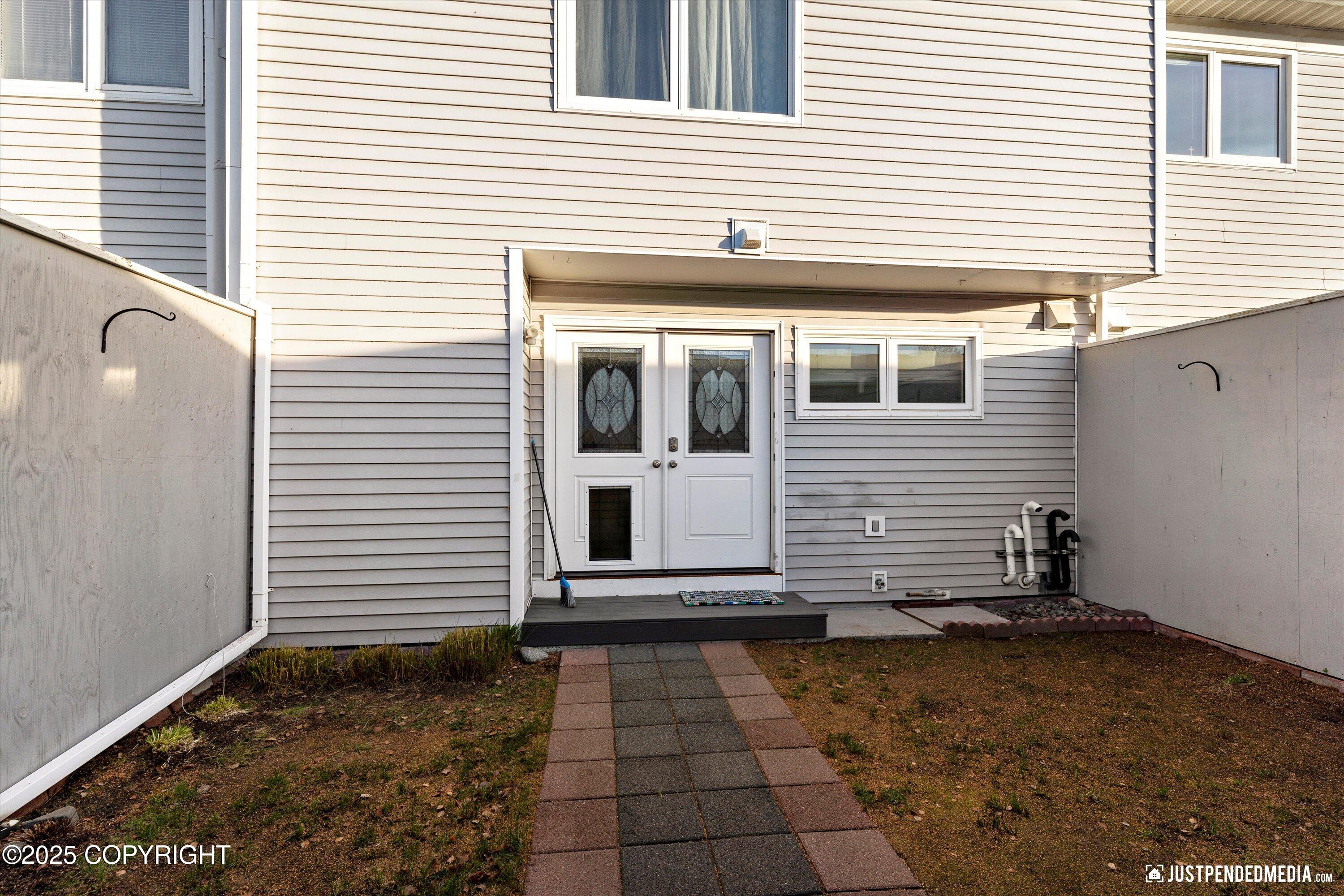 3265 Montclaire Court # 17E