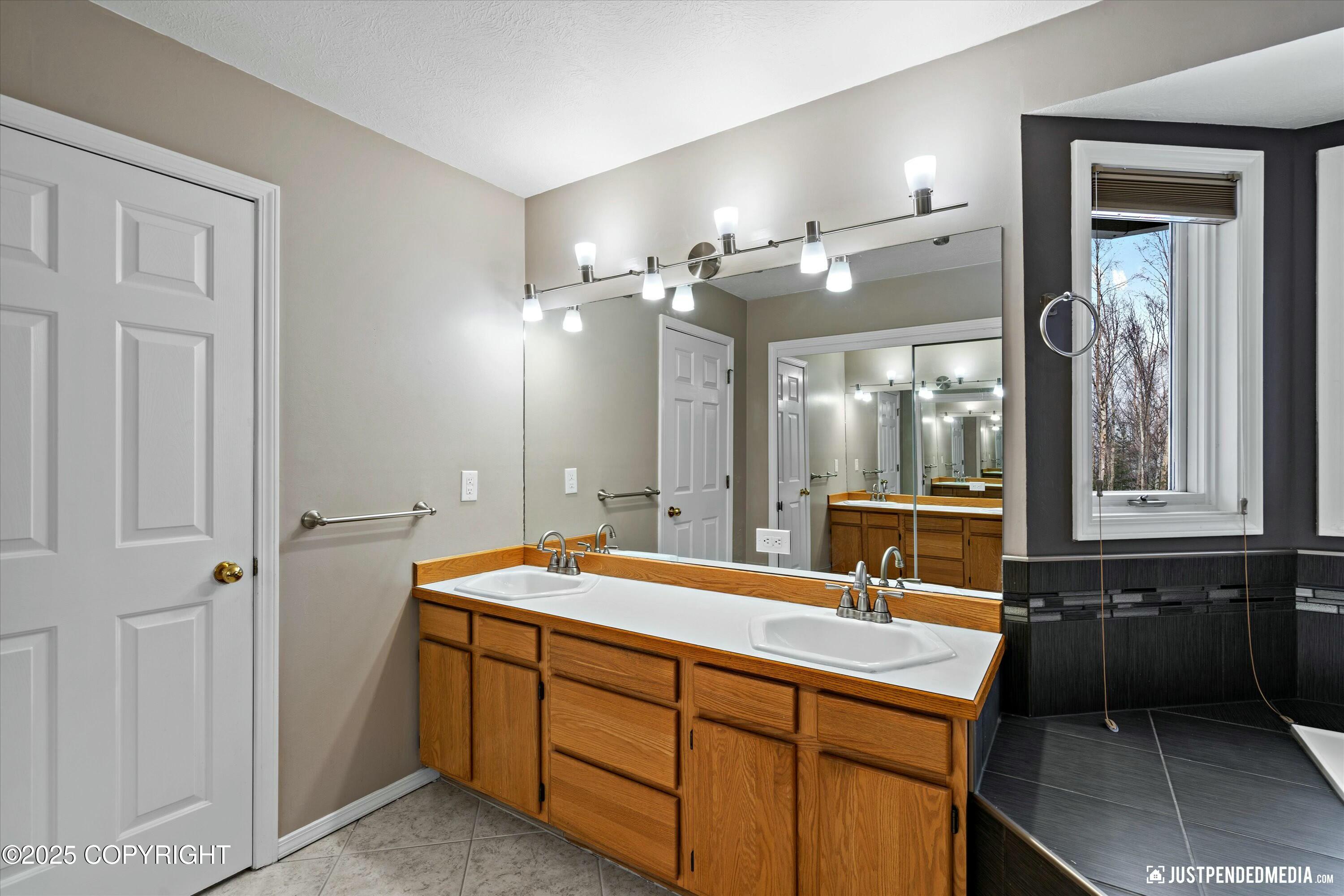 4681 Southpark Bluff Drive