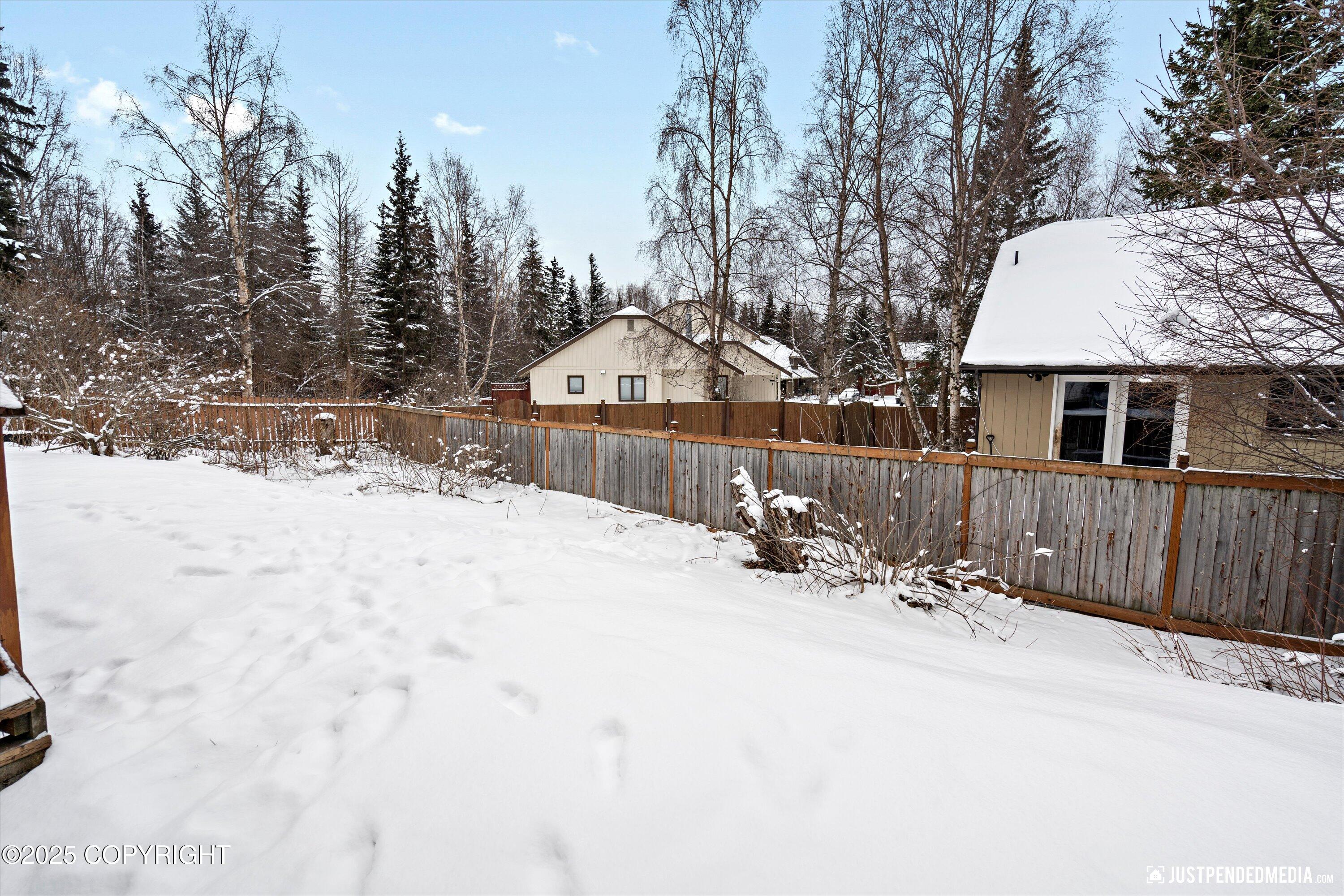 2350 Yorktown Circle