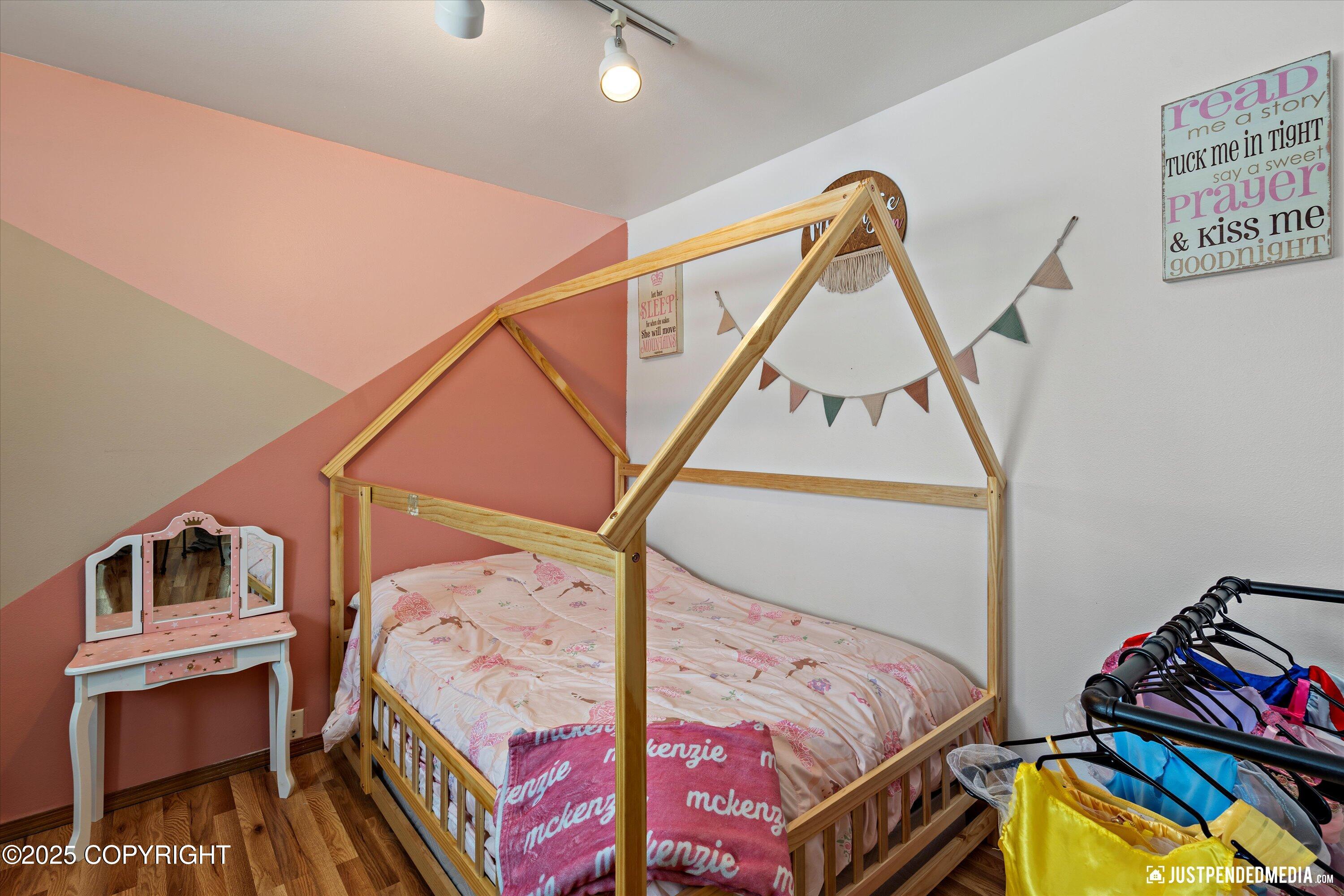 2350 Yorktown Circle