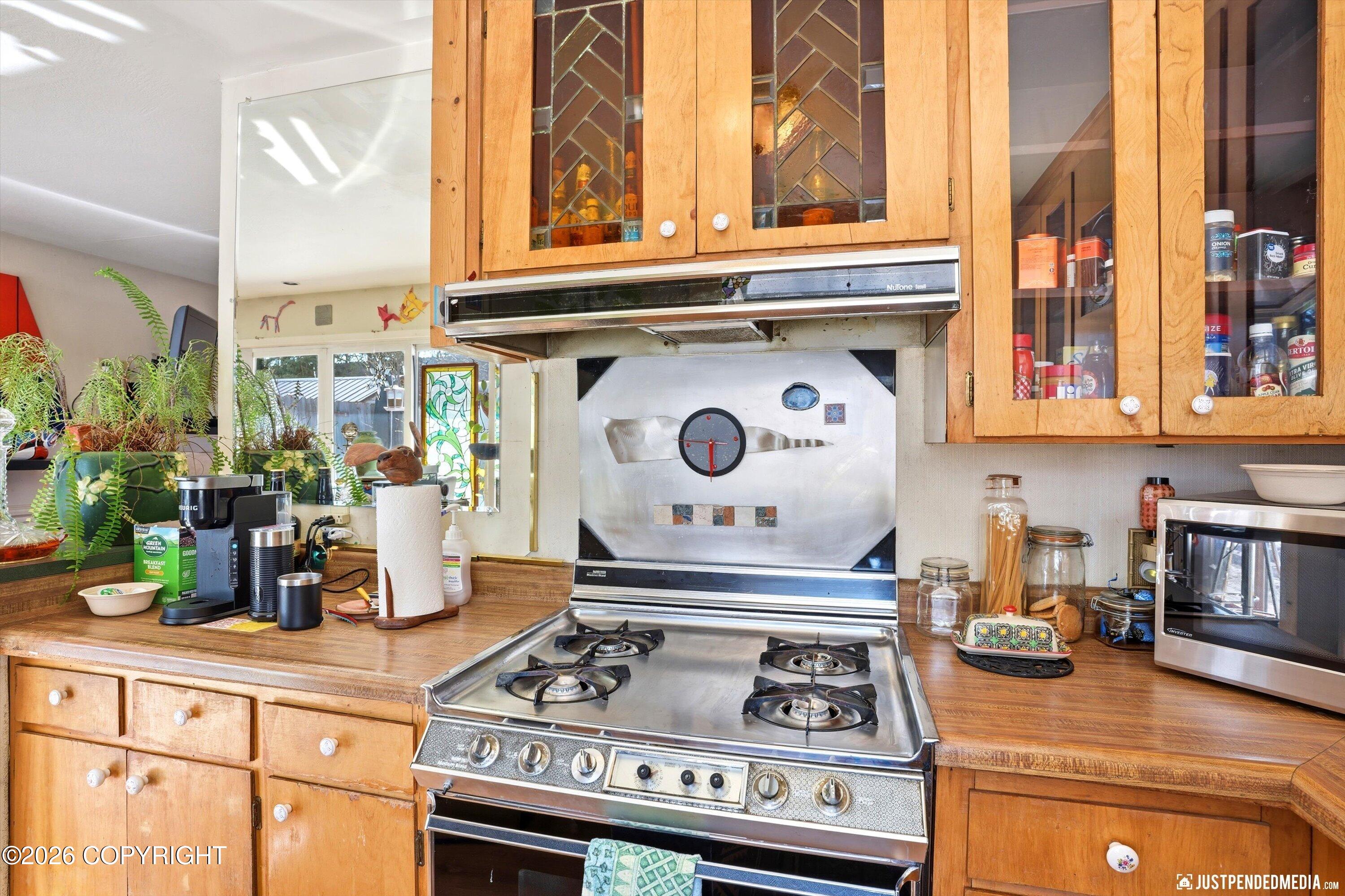 4242 Ross Court