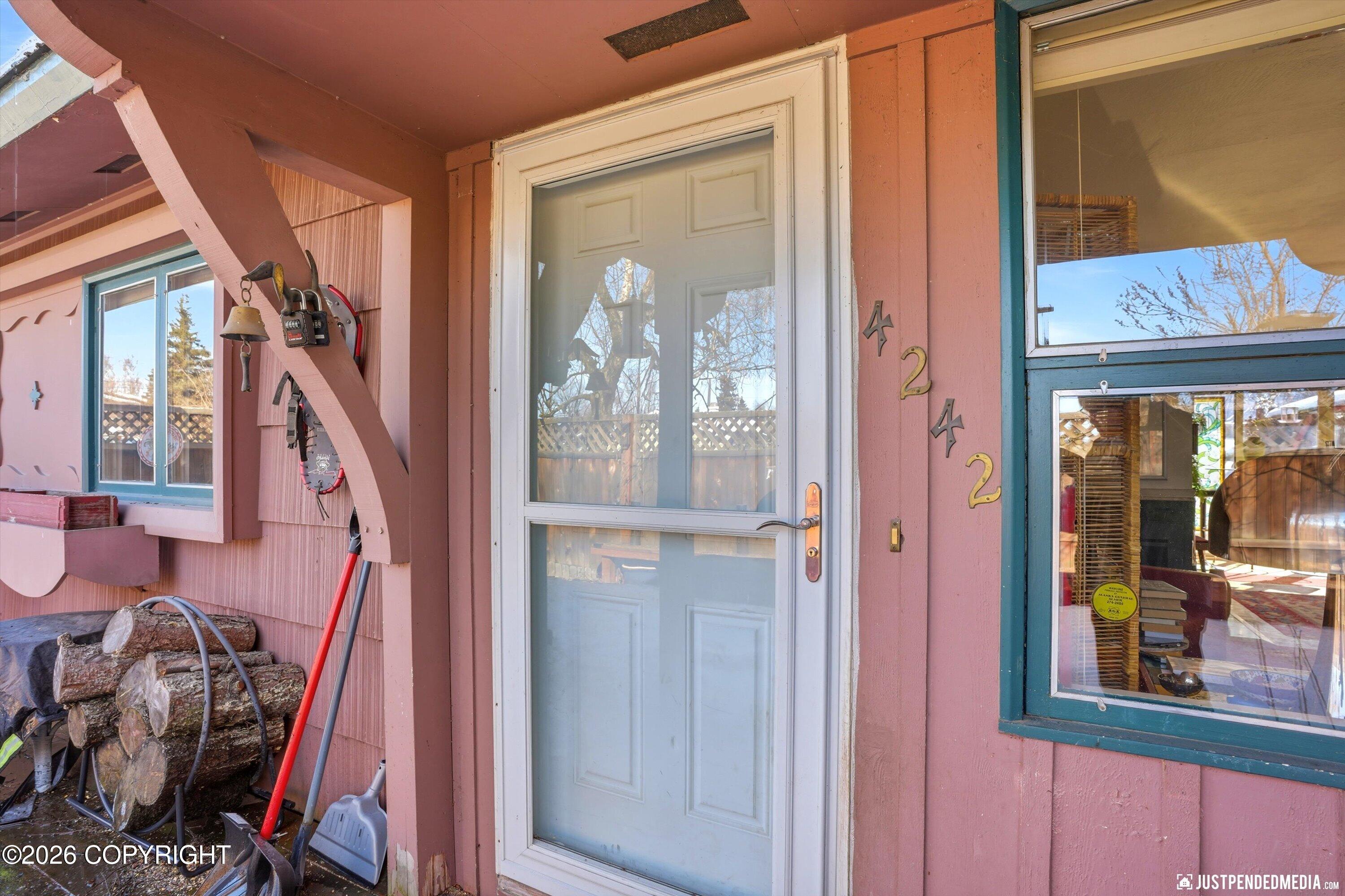 4242 Ross Court