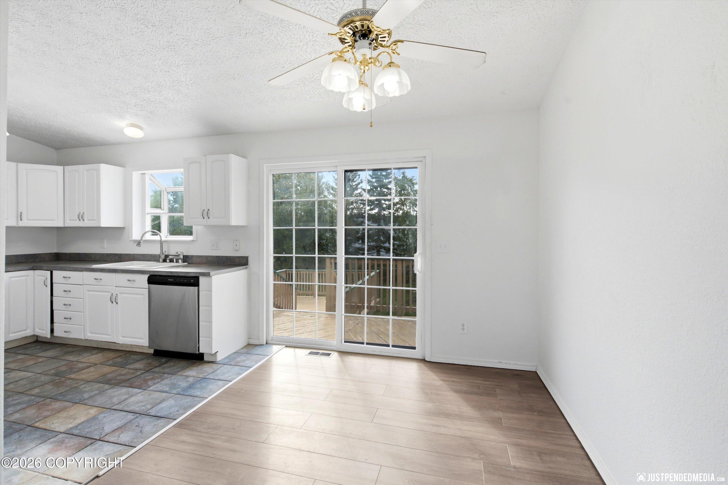 1130 W 71st Court