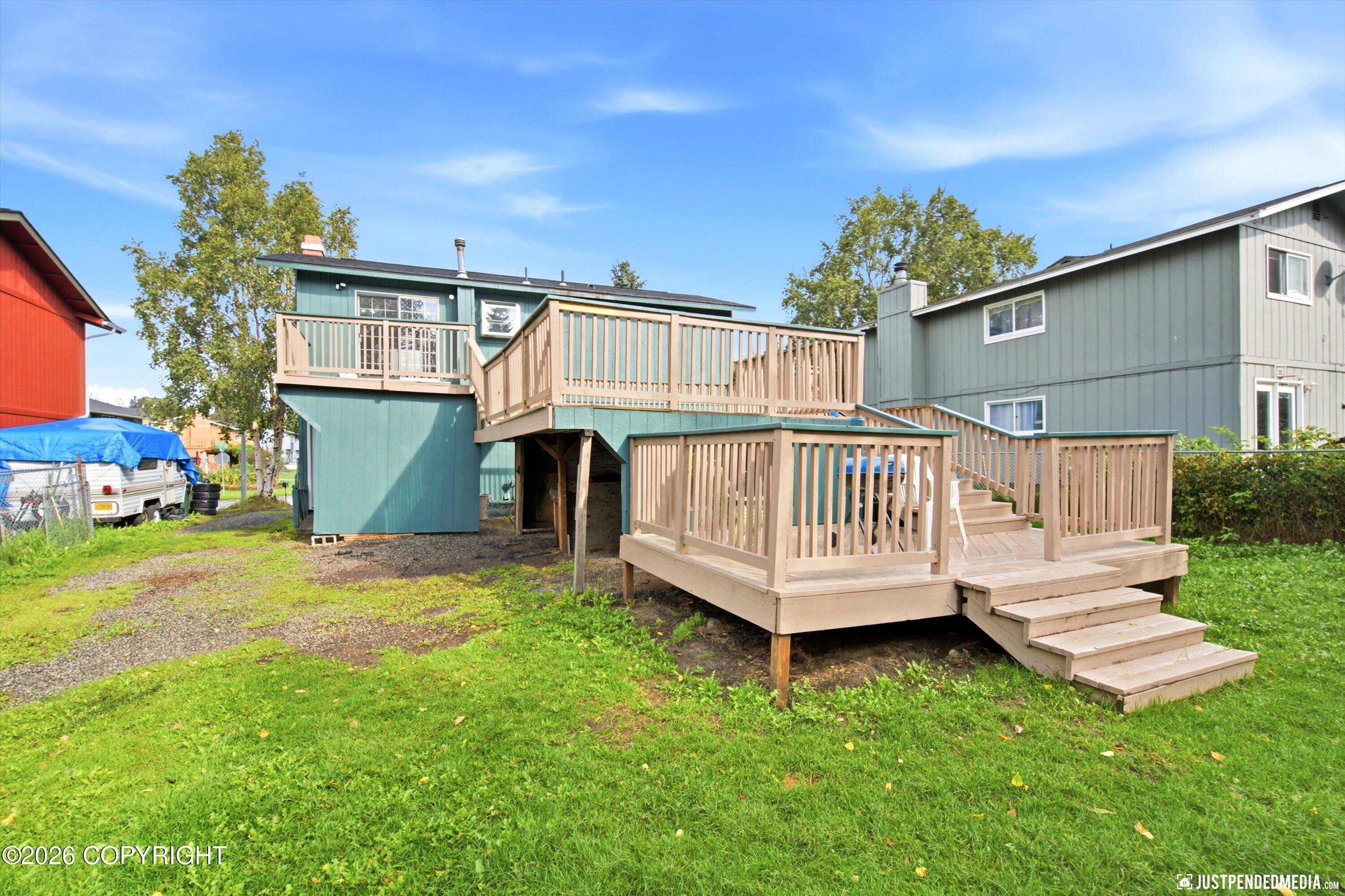 1130 W 71st Court