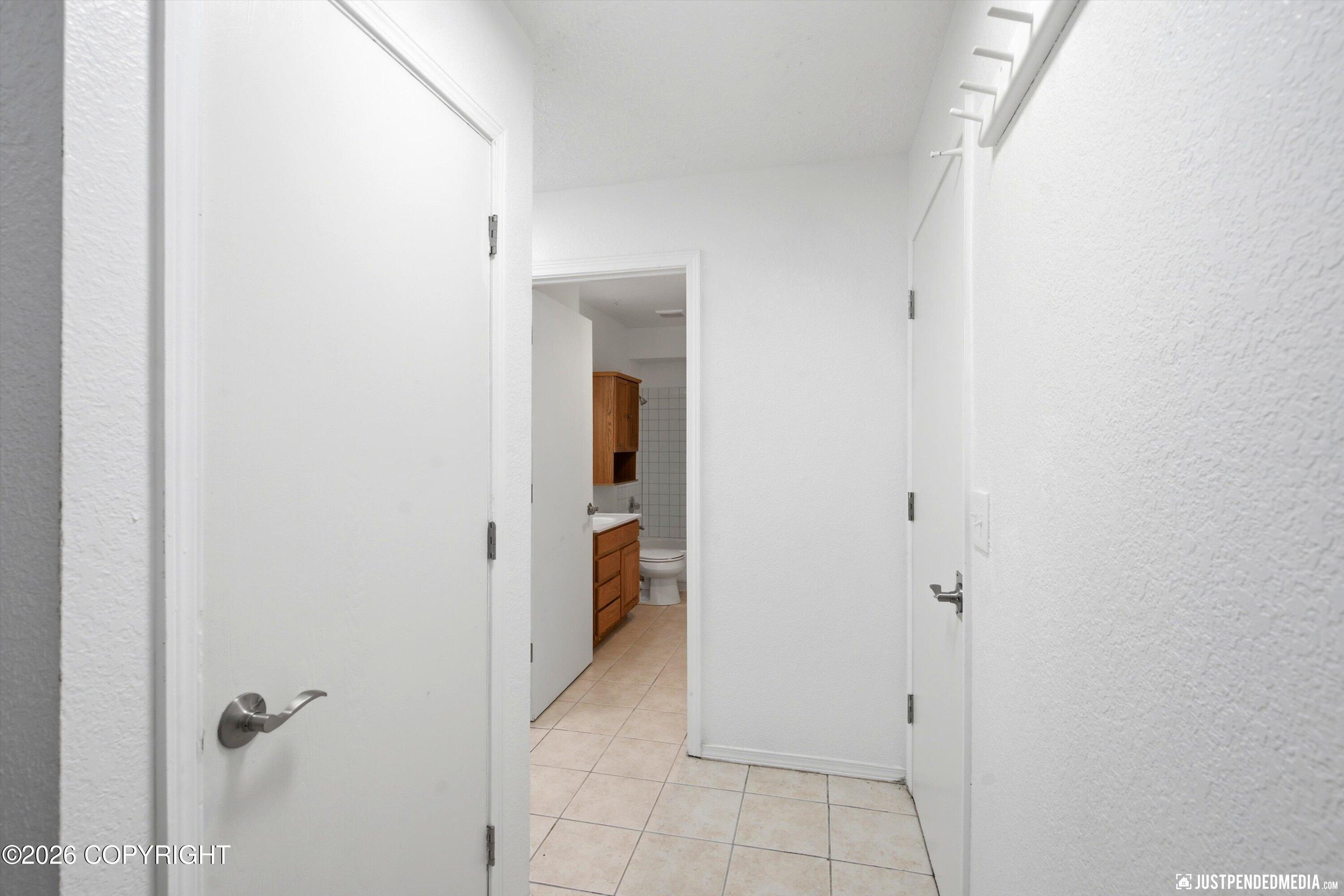 1130 W 71st Court