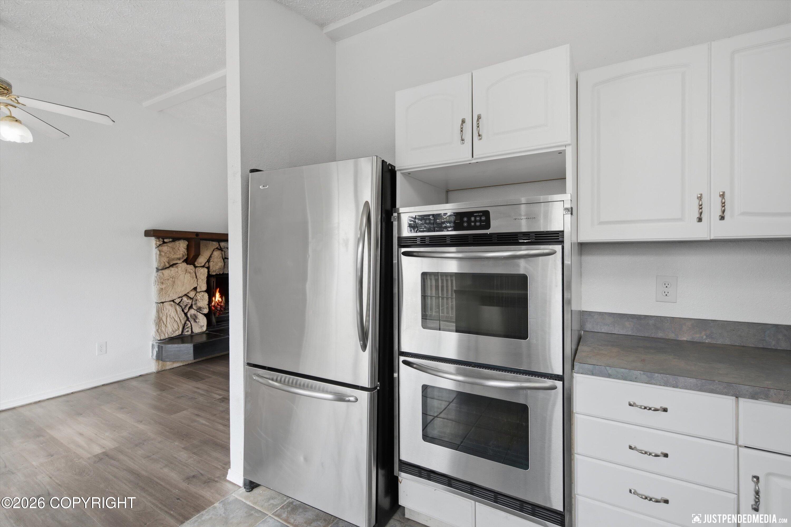 1130 W 71st Court
