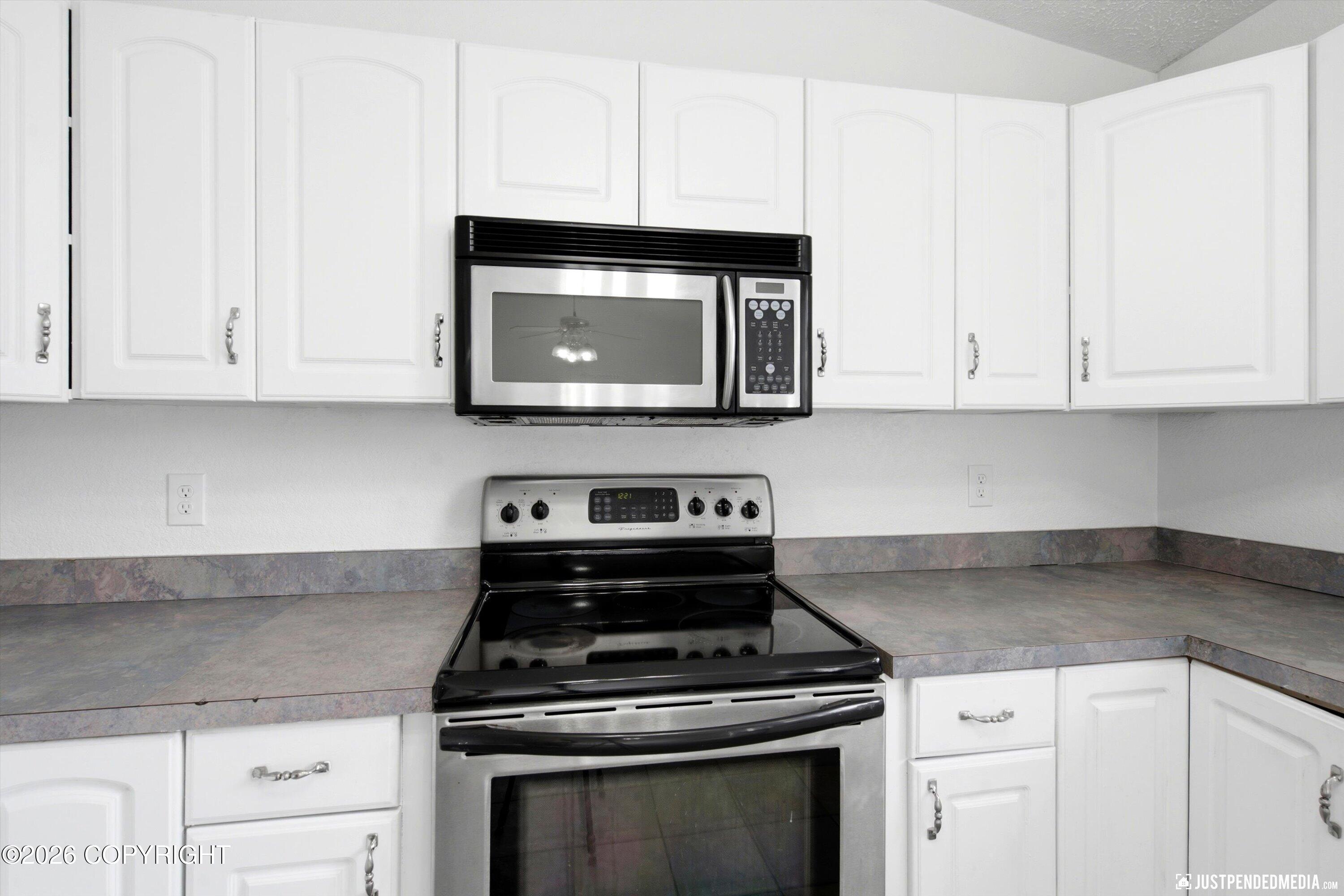 1130 W 71st Court