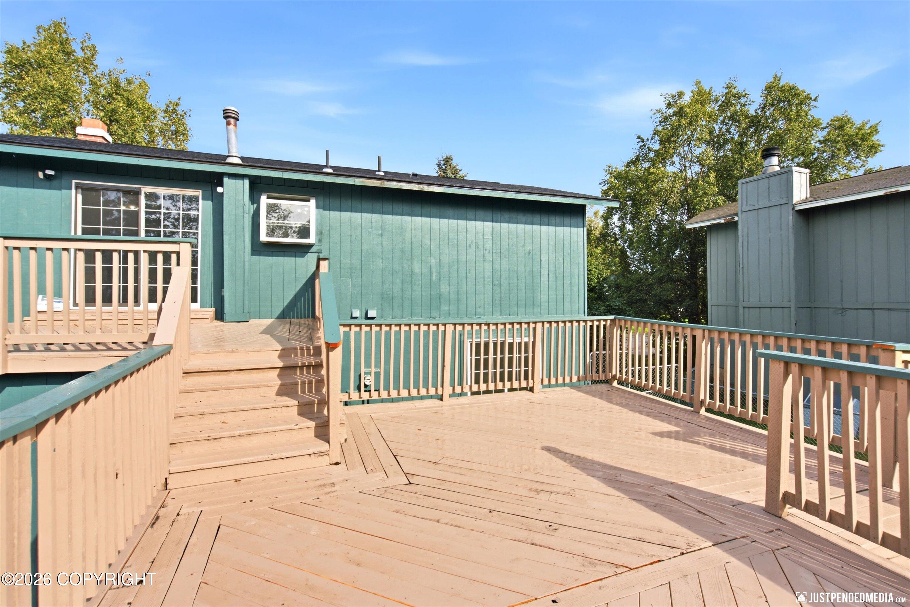 1130 W 71st Court