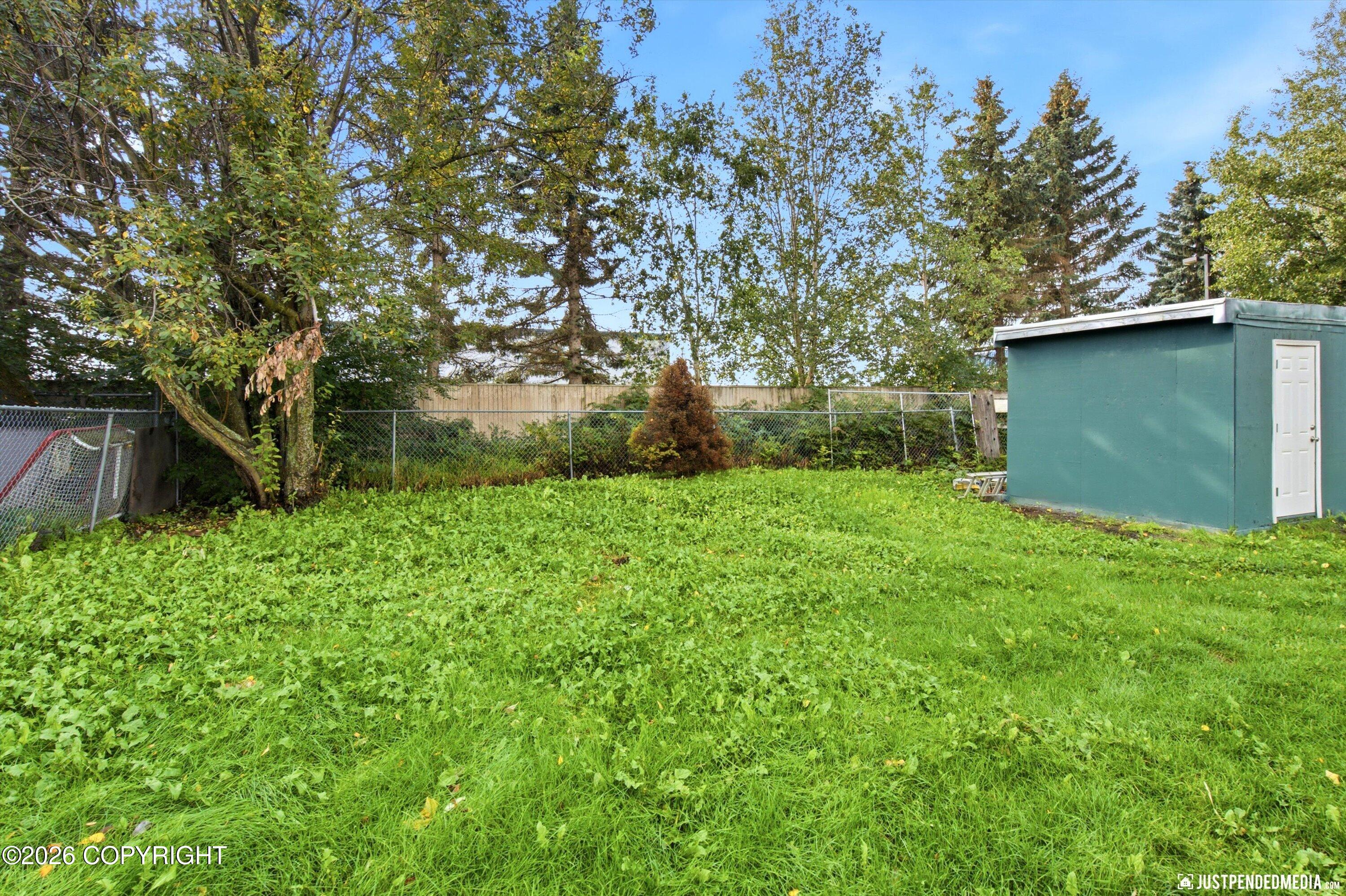 1130 W 71st Court