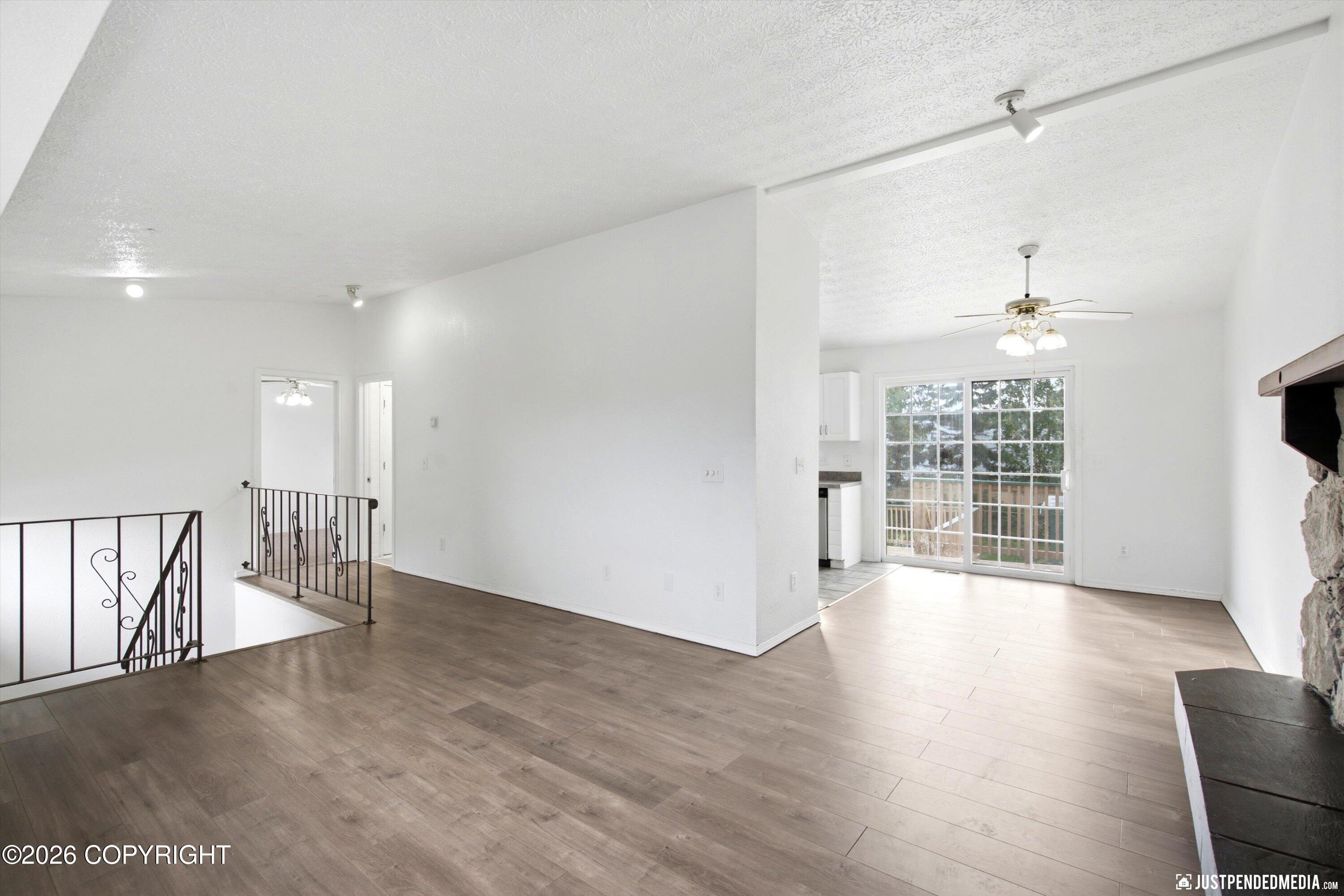 1130 W 71st Court