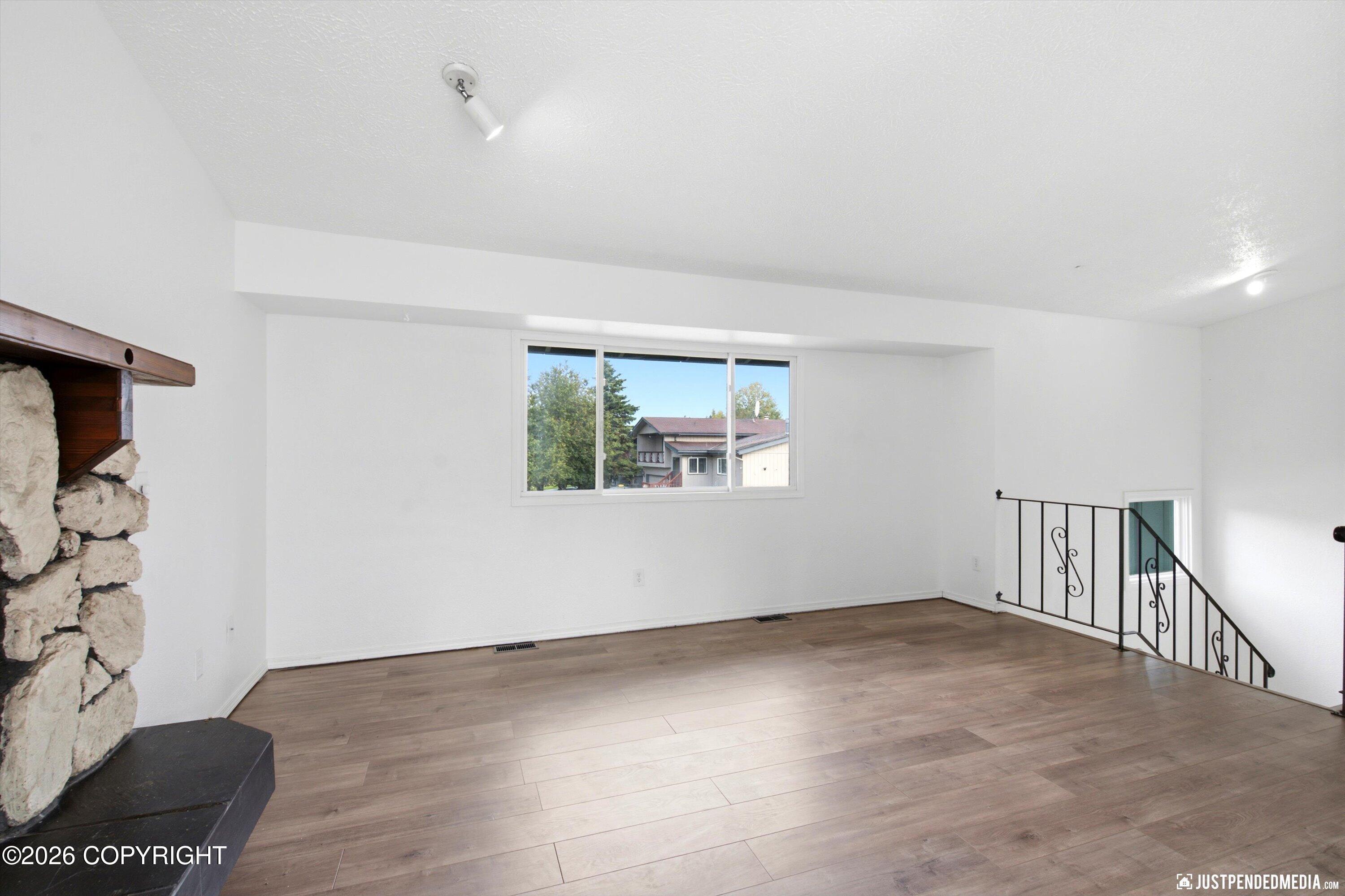 1130 W 71st Court