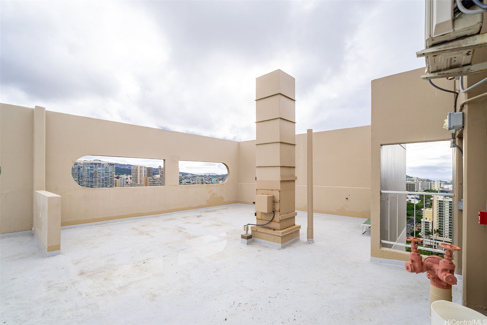 1925 Kalakaua Avenue 1306