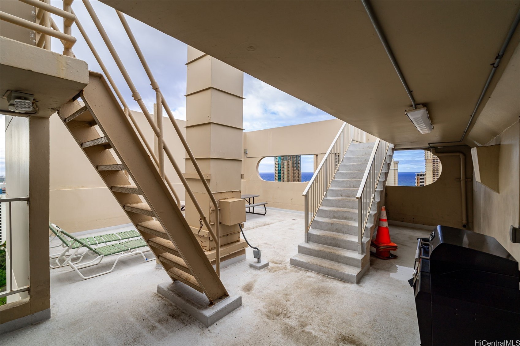 1925 Kalakaua Avenue 1306