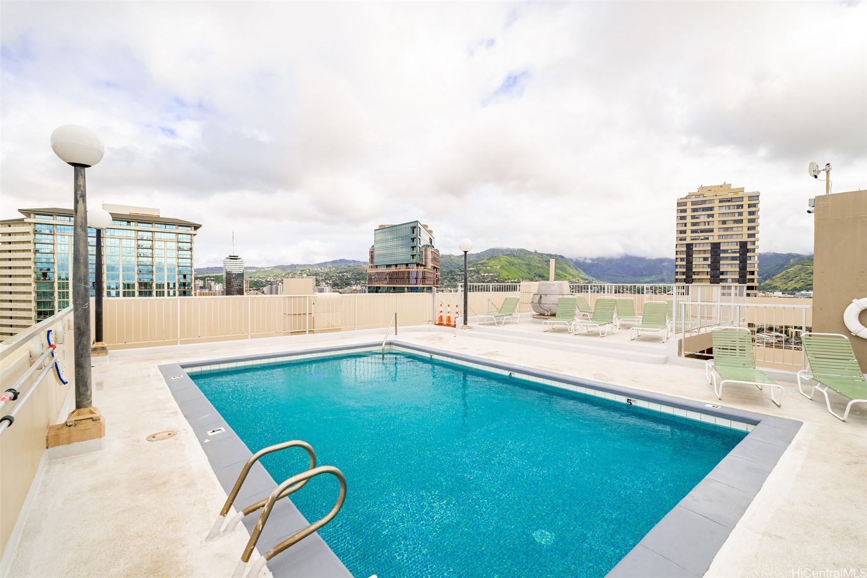 1925 Kalakaua Avenue 1306