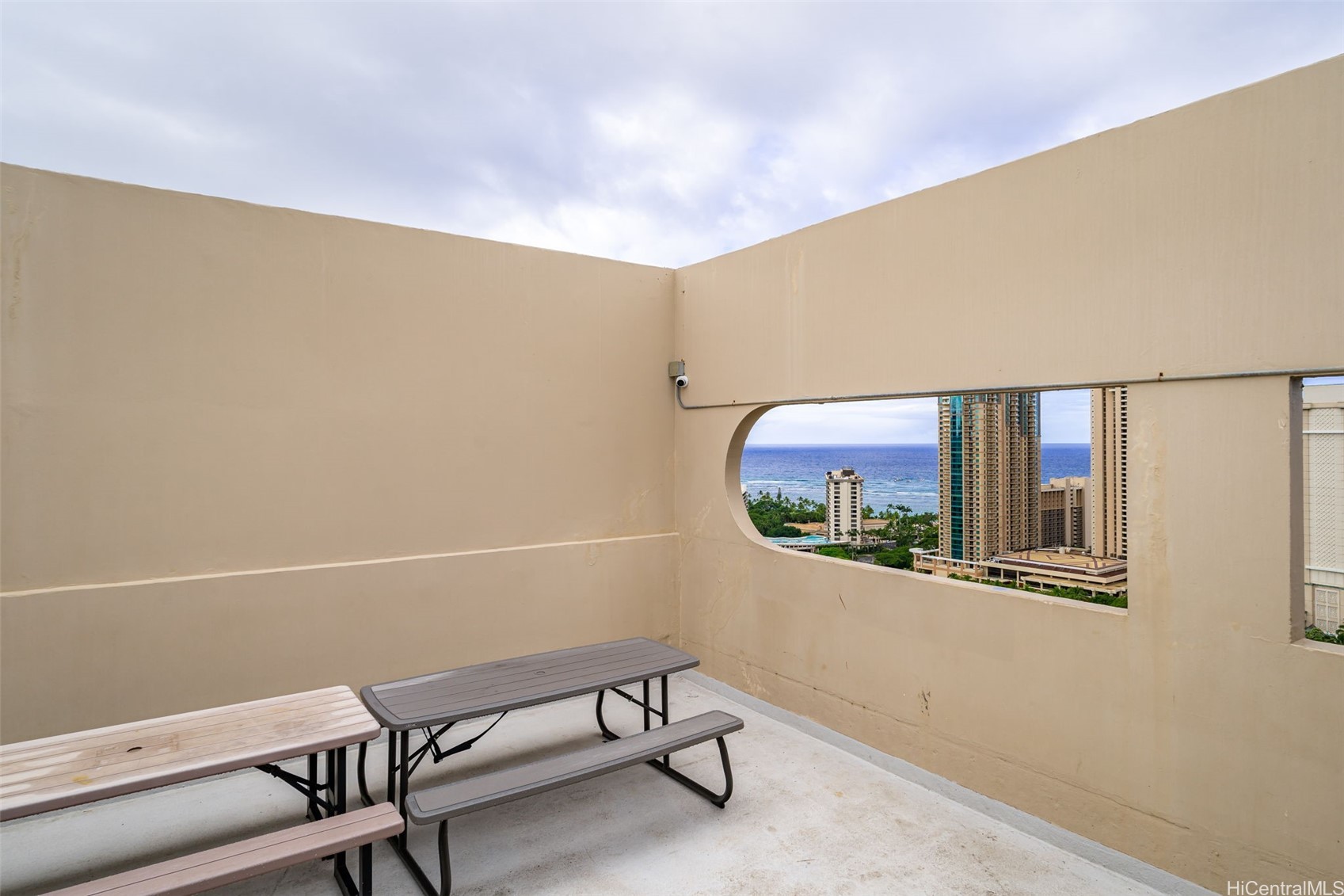 1925 Kalakaua Avenue 1306