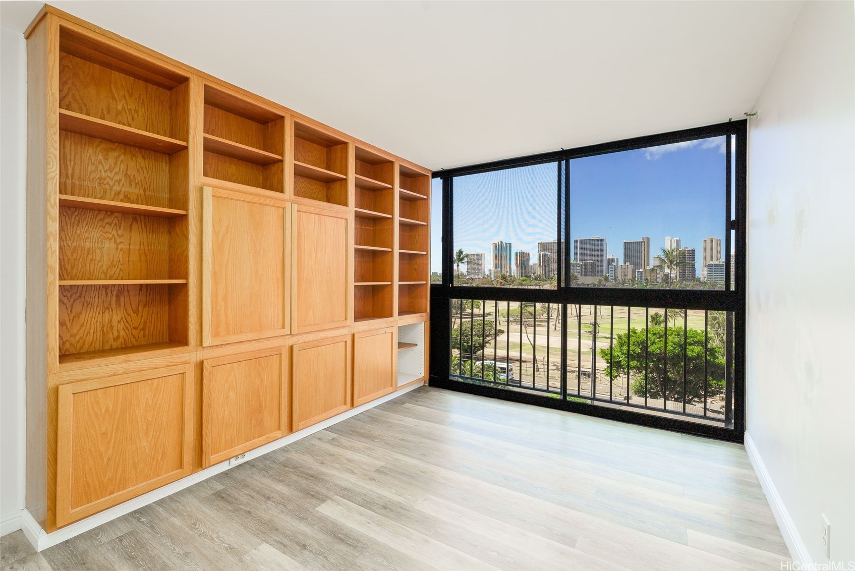 2916 Date Street 6E