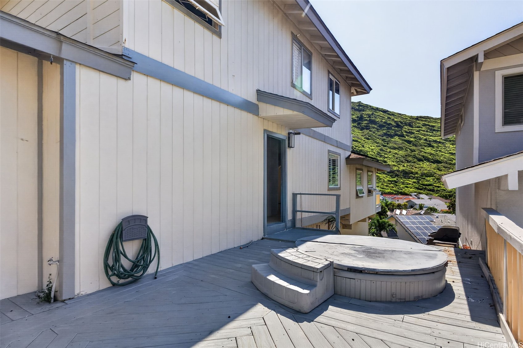 829 Kealahou Street
