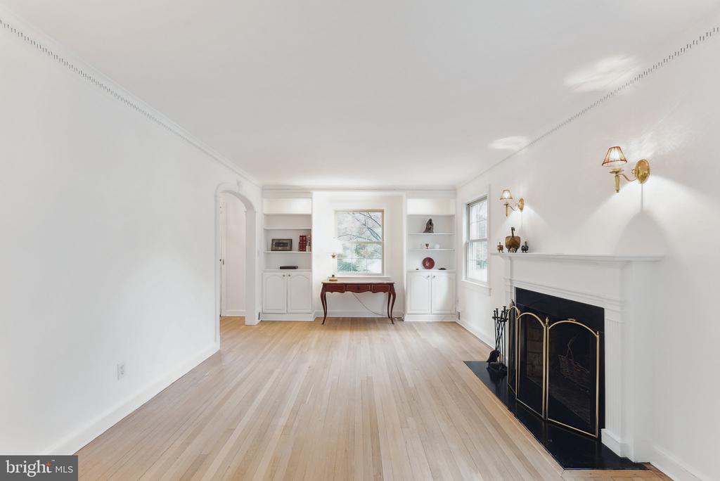 1614 Myrtle St NW
