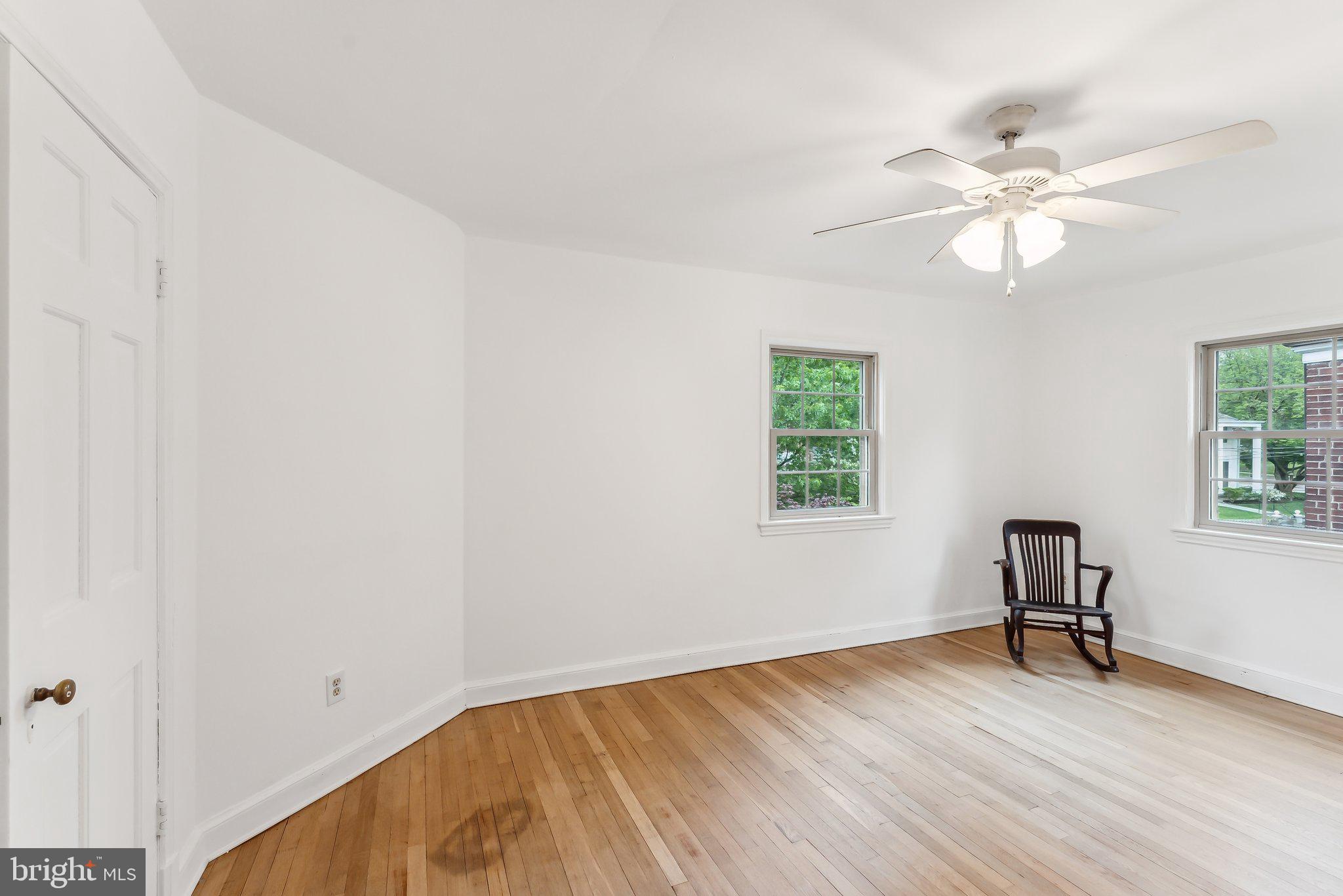 1614 Myrtle St NW
