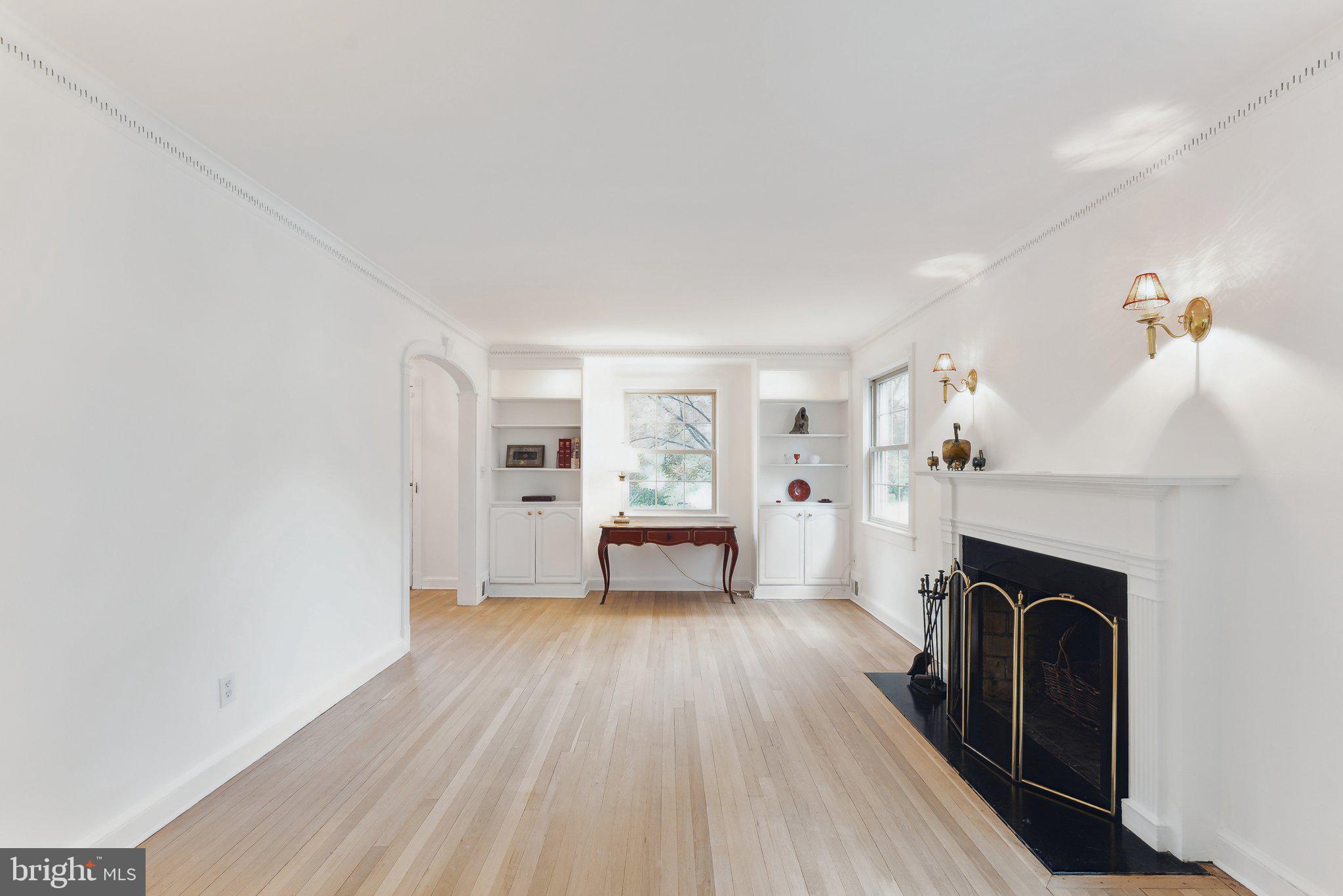 1614 Myrtle St NW