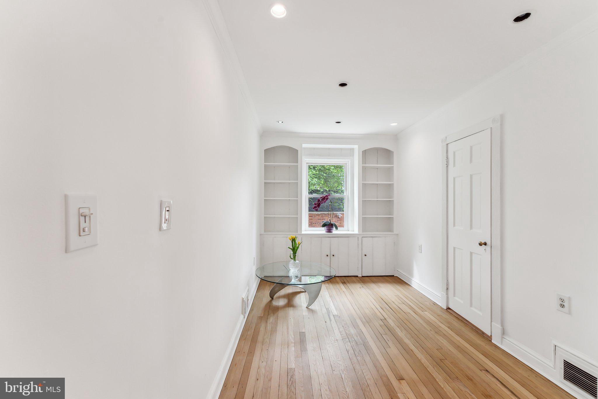 1614 Myrtle St NW