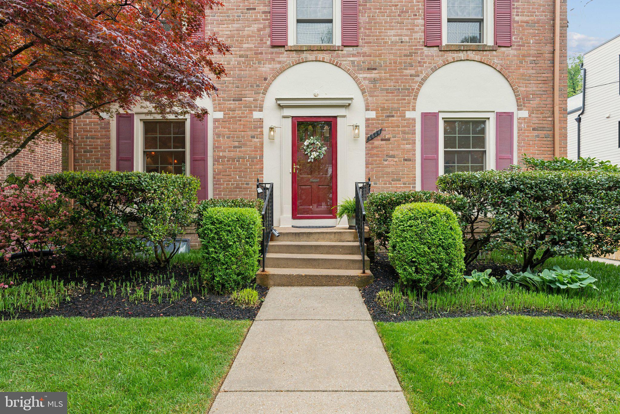 1614 Myrtle St NW